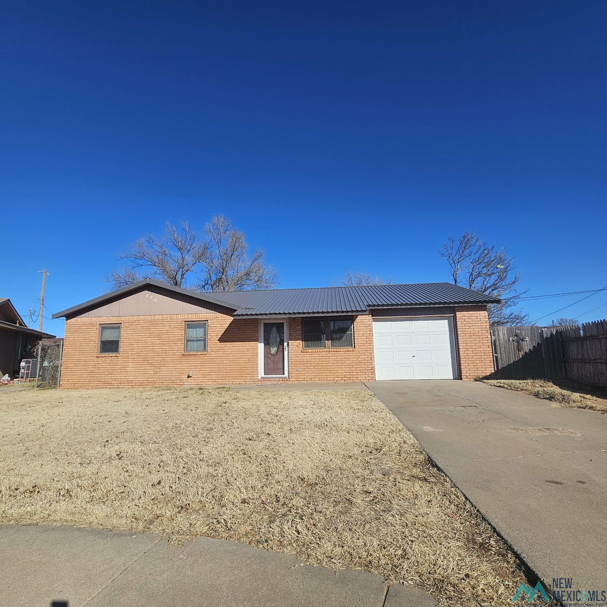 Clovis, New Mexico 88101, United States, 3 Bedrooms Bedrooms, ,1 BathroomBathrooms,Residential,Active,254852