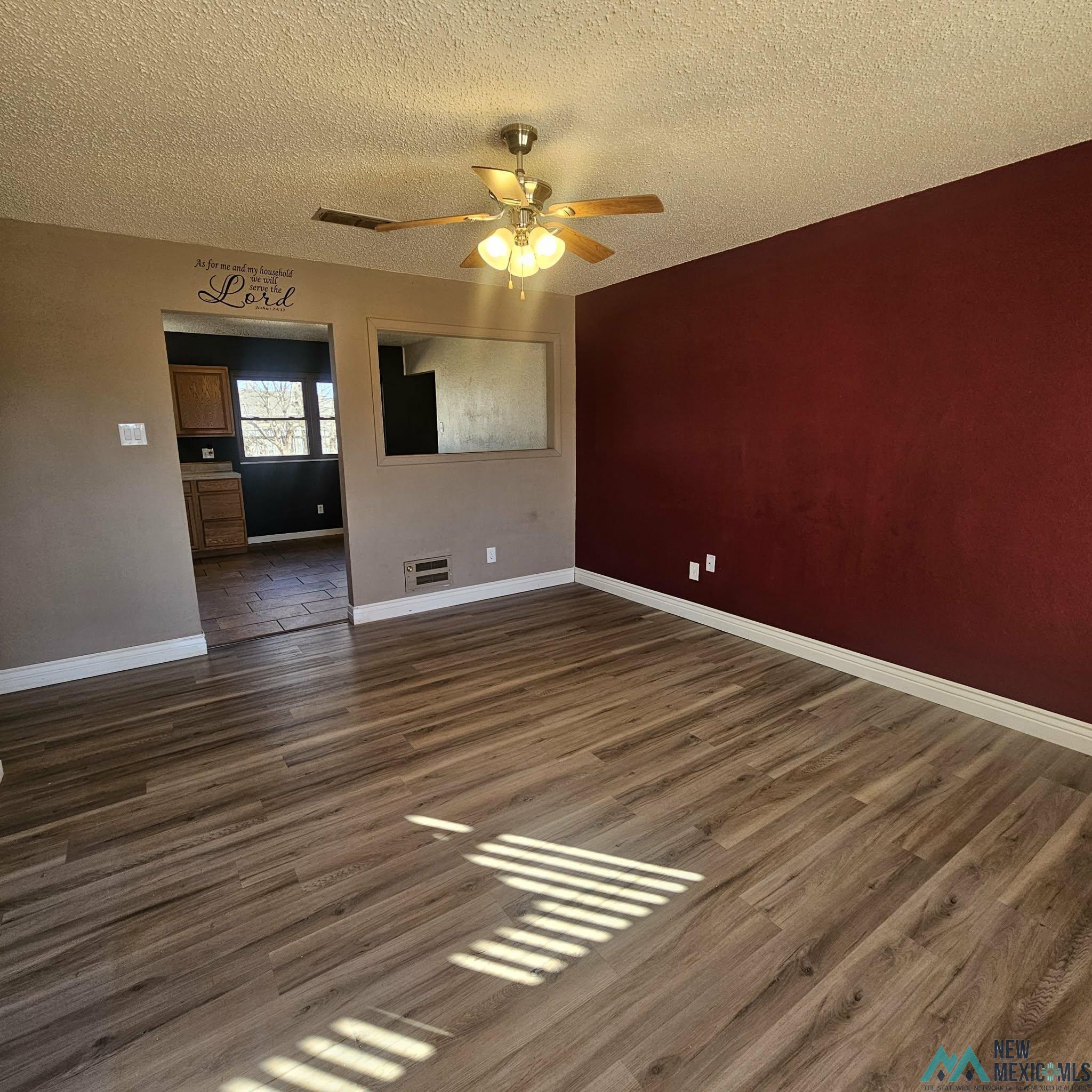 Clovis, New Mexico 88101, United States, 3 Bedrooms Bedrooms, ,1 BathroomBathrooms,Residential,Active,254852