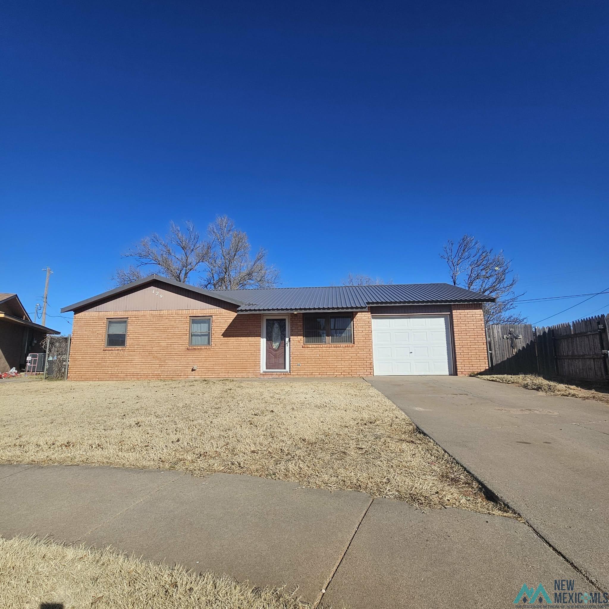 Clovis, New Mexico 88101, United States, 3 Bedrooms Bedrooms, ,1 BathroomBathrooms,Residential,Active,254852