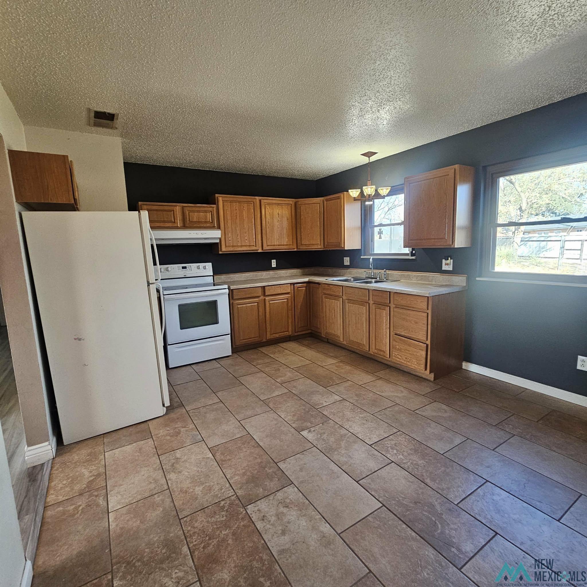 Clovis, New Mexico 88101, United States, 3 Bedrooms Bedrooms, ,1 BathroomBathrooms,Residential,Active,254852