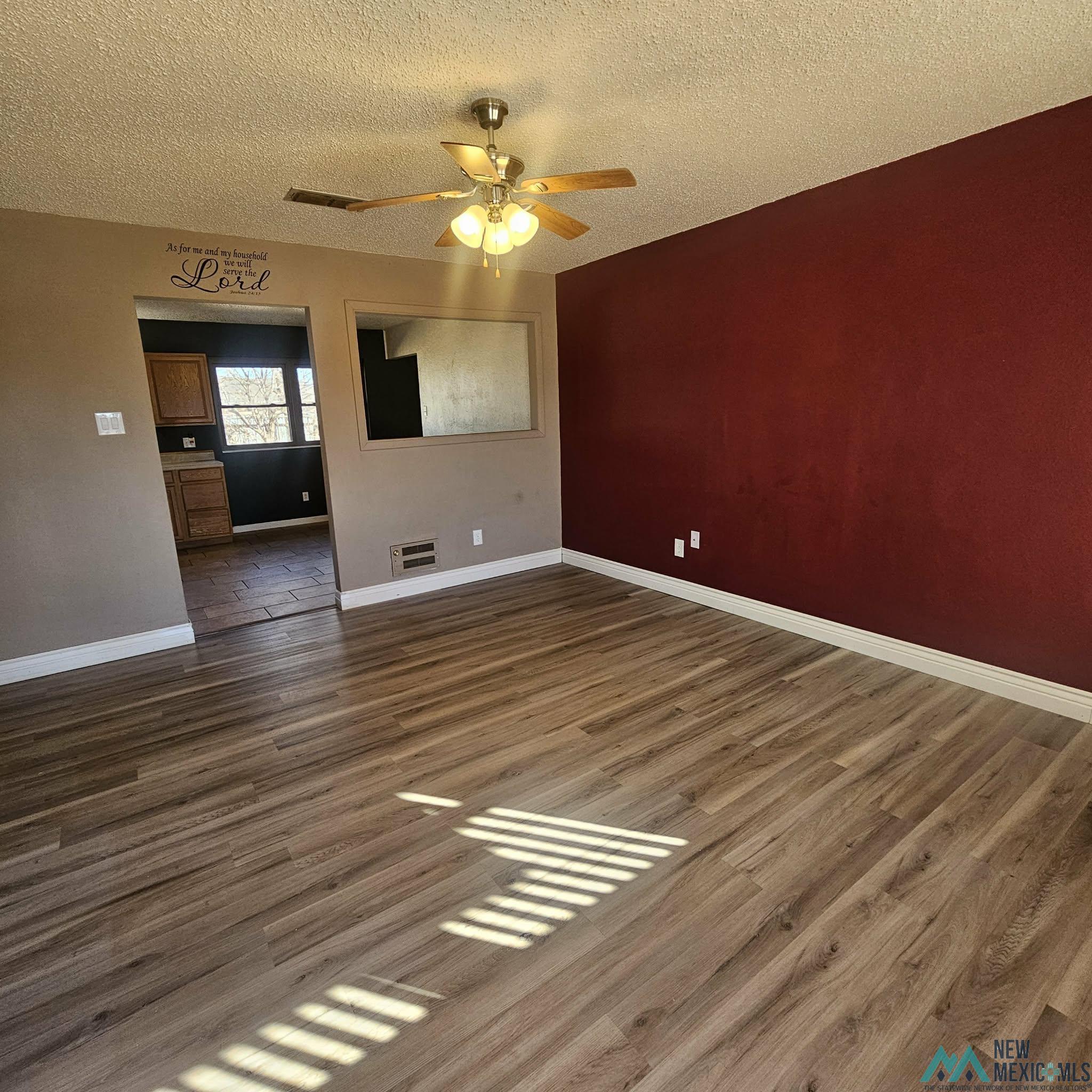 Clovis, New Mexico 88101, United States, 3 Bedrooms Bedrooms, ,1 BathroomBathrooms,Residential,Active,254852