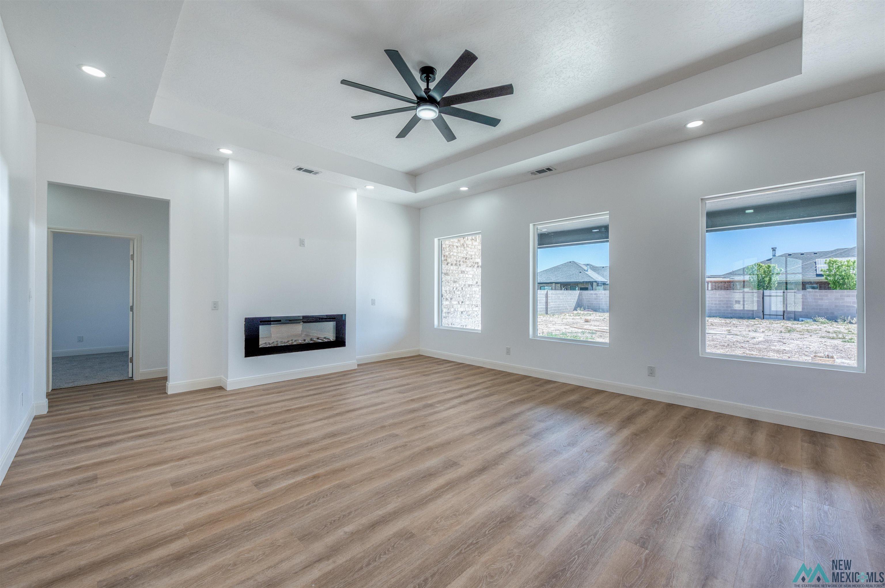 1101 N Eisenhower Road, Roswell, Texas image 11