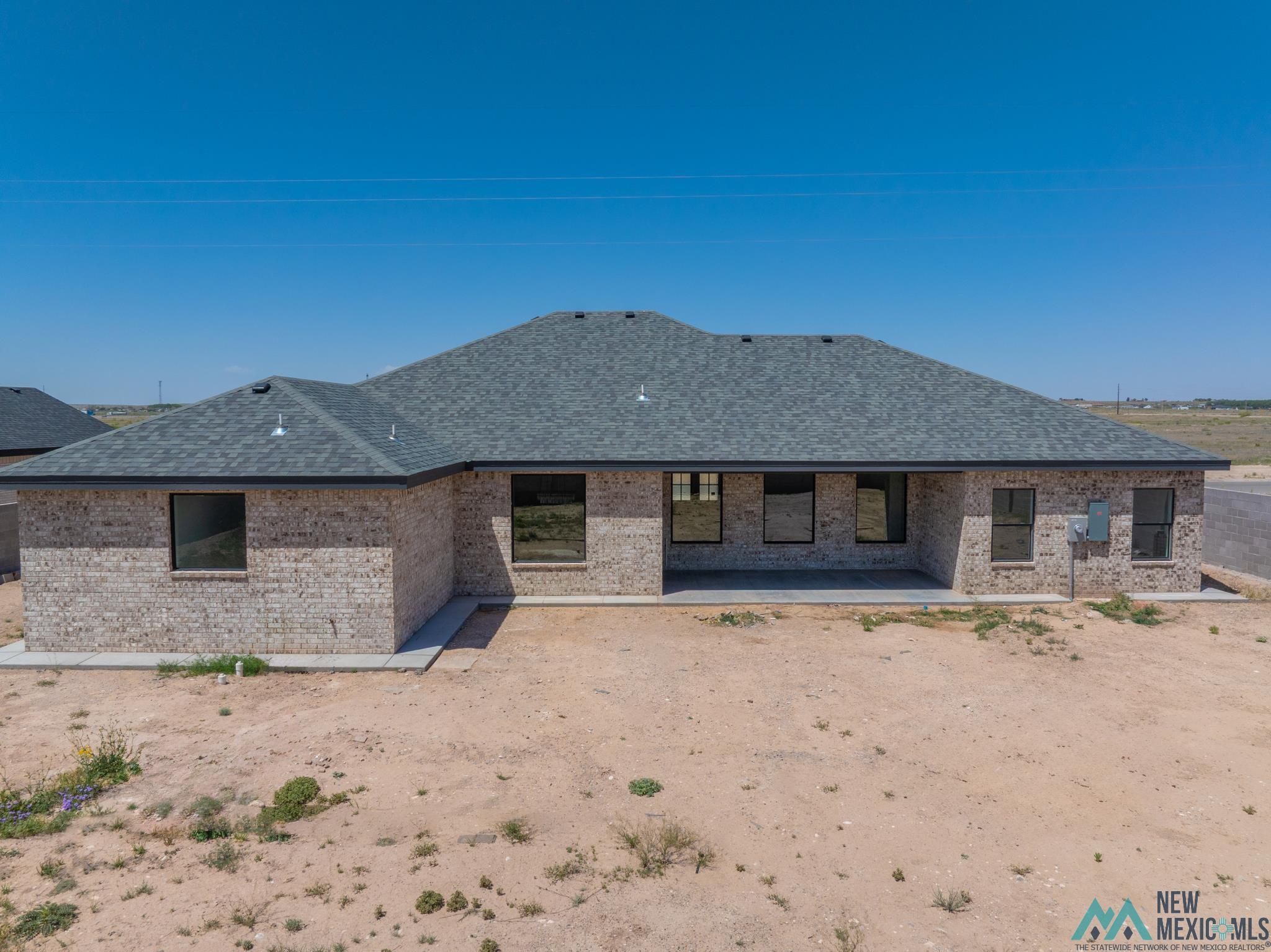 1101 N Eisenhower Road, Roswell, Texas image 5