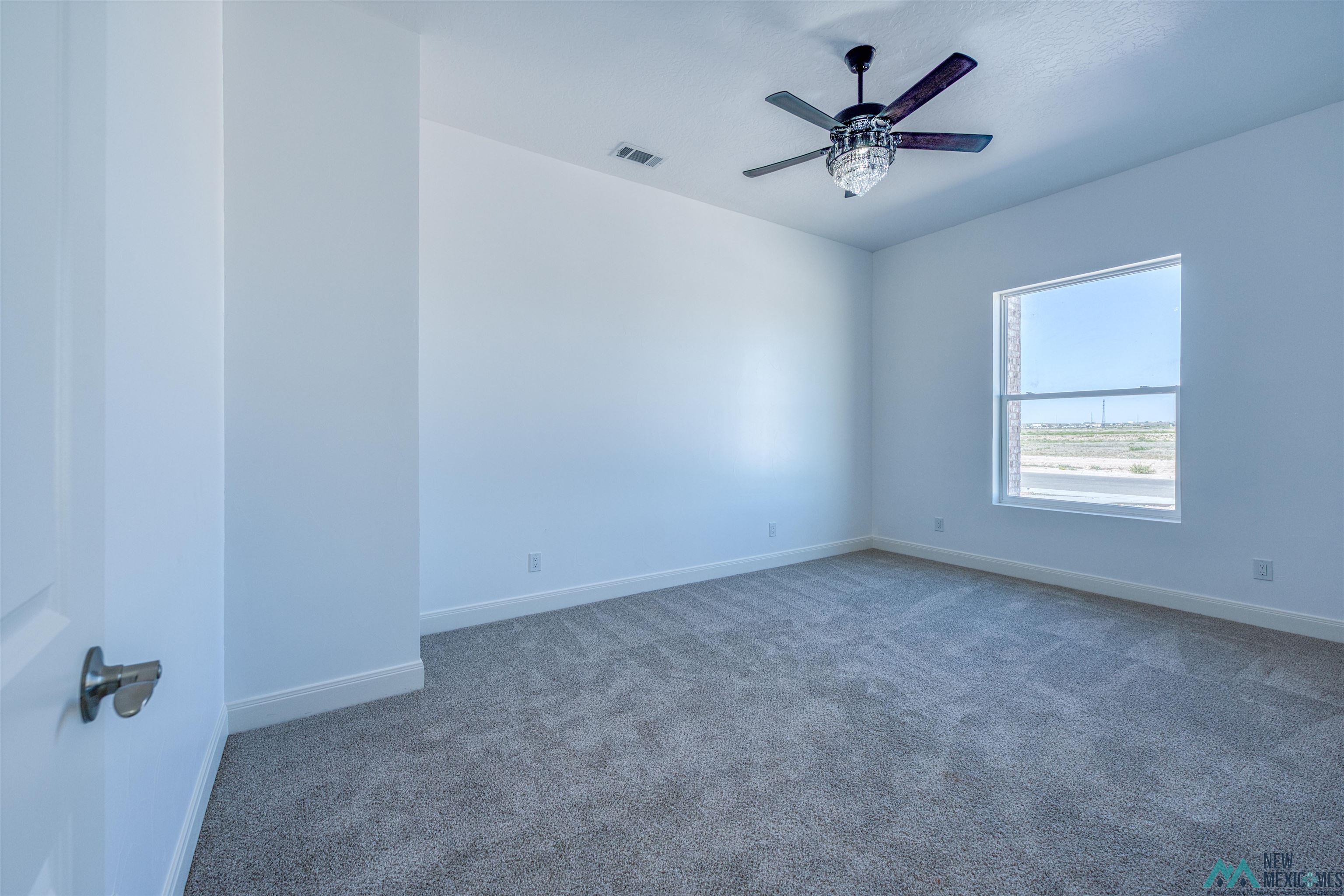 1101 N Eisenhower Road, Roswell, Texas image 48