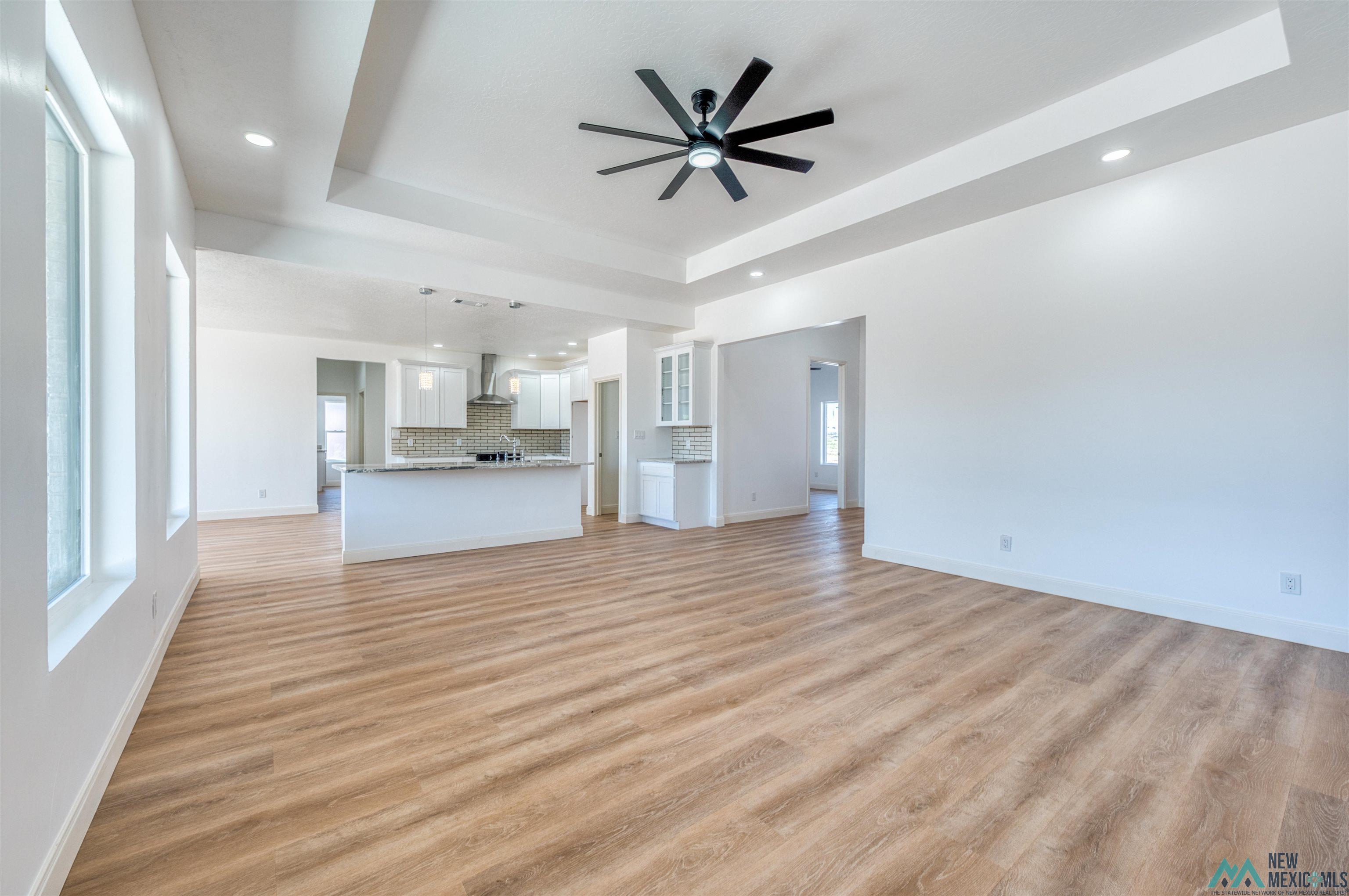1101 N Eisenhower Road, Roswell, Texas image 13