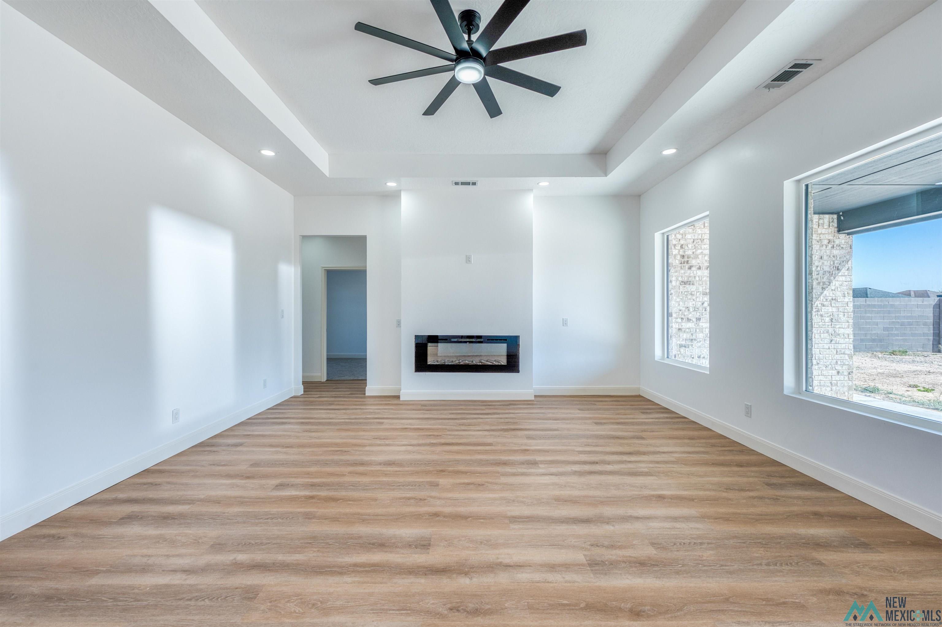 1101 N Eisenhower Road, Roswell, Texas image 10