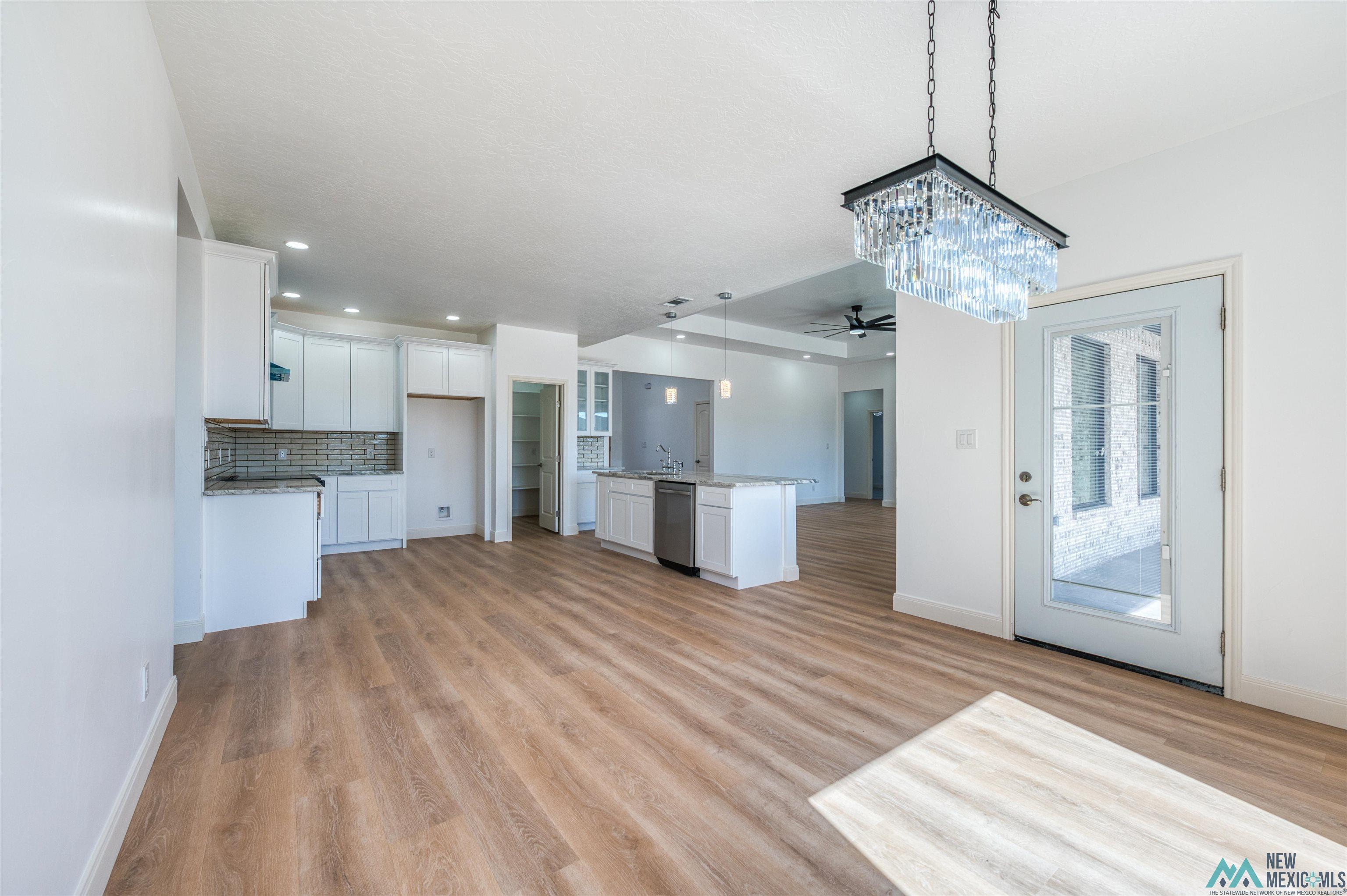 1101 N Eisenhower Road, Roswell, Texas image 27