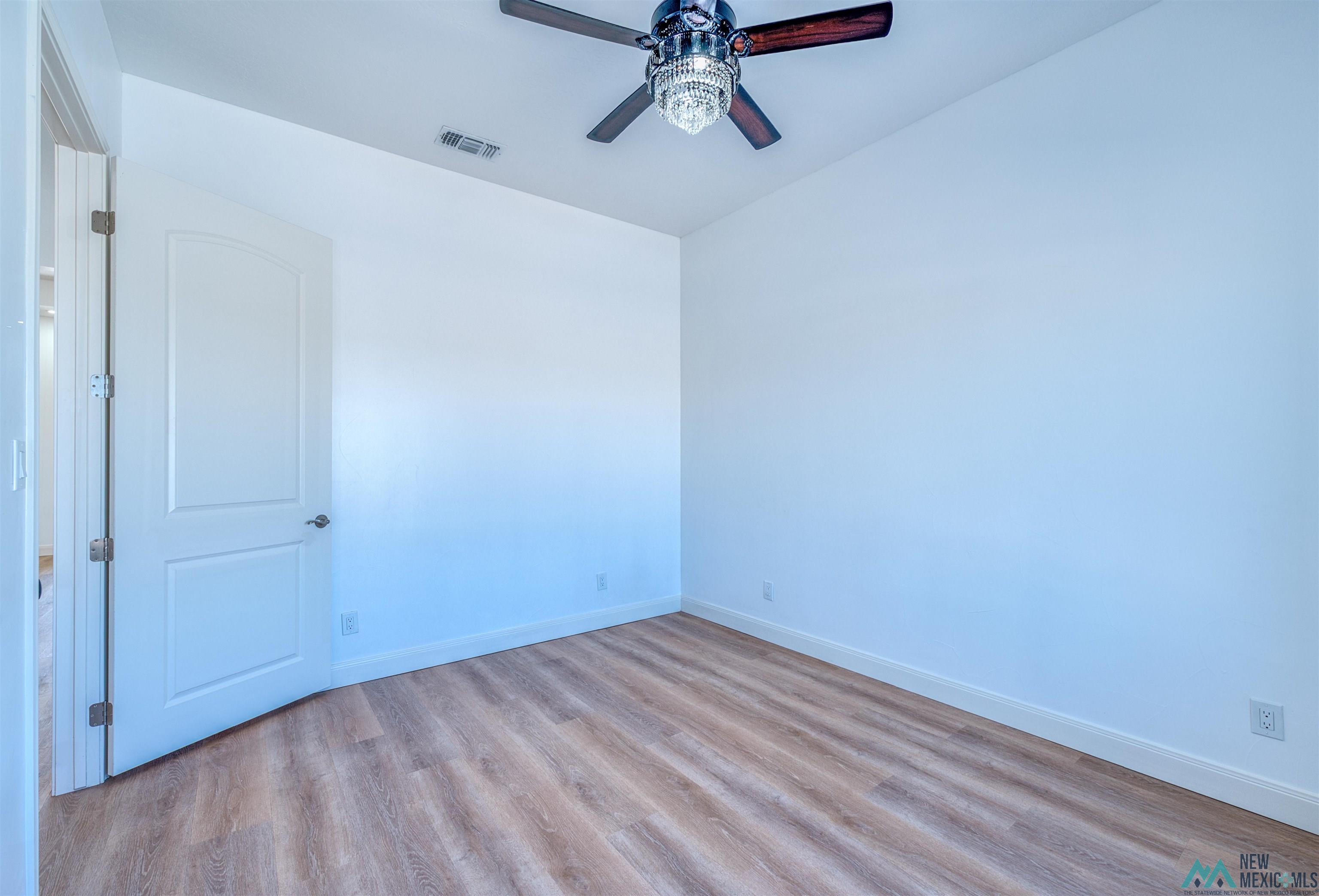 1101 N Eisenhower Road, Roswell, Texas image 31