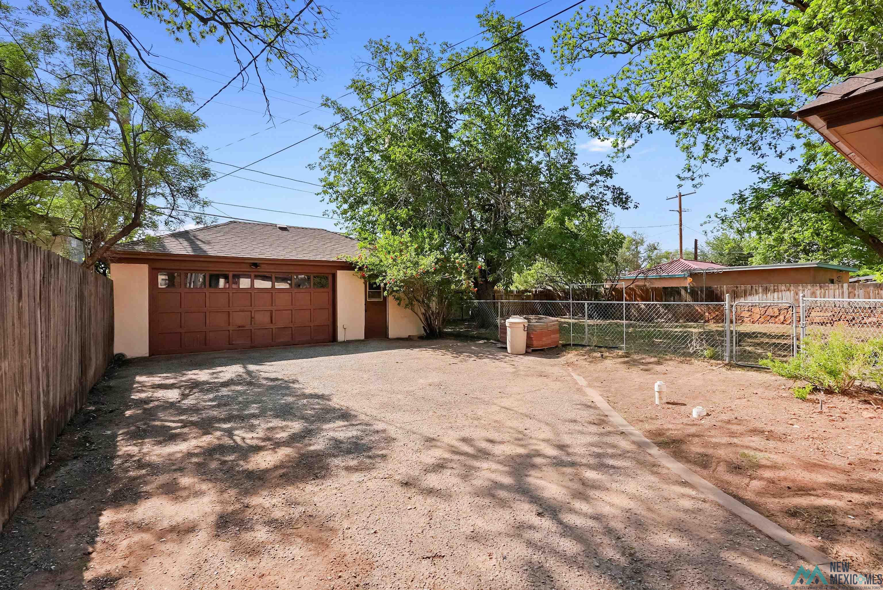 209 N Alameda Street, Carlsbad, Texas image 42
