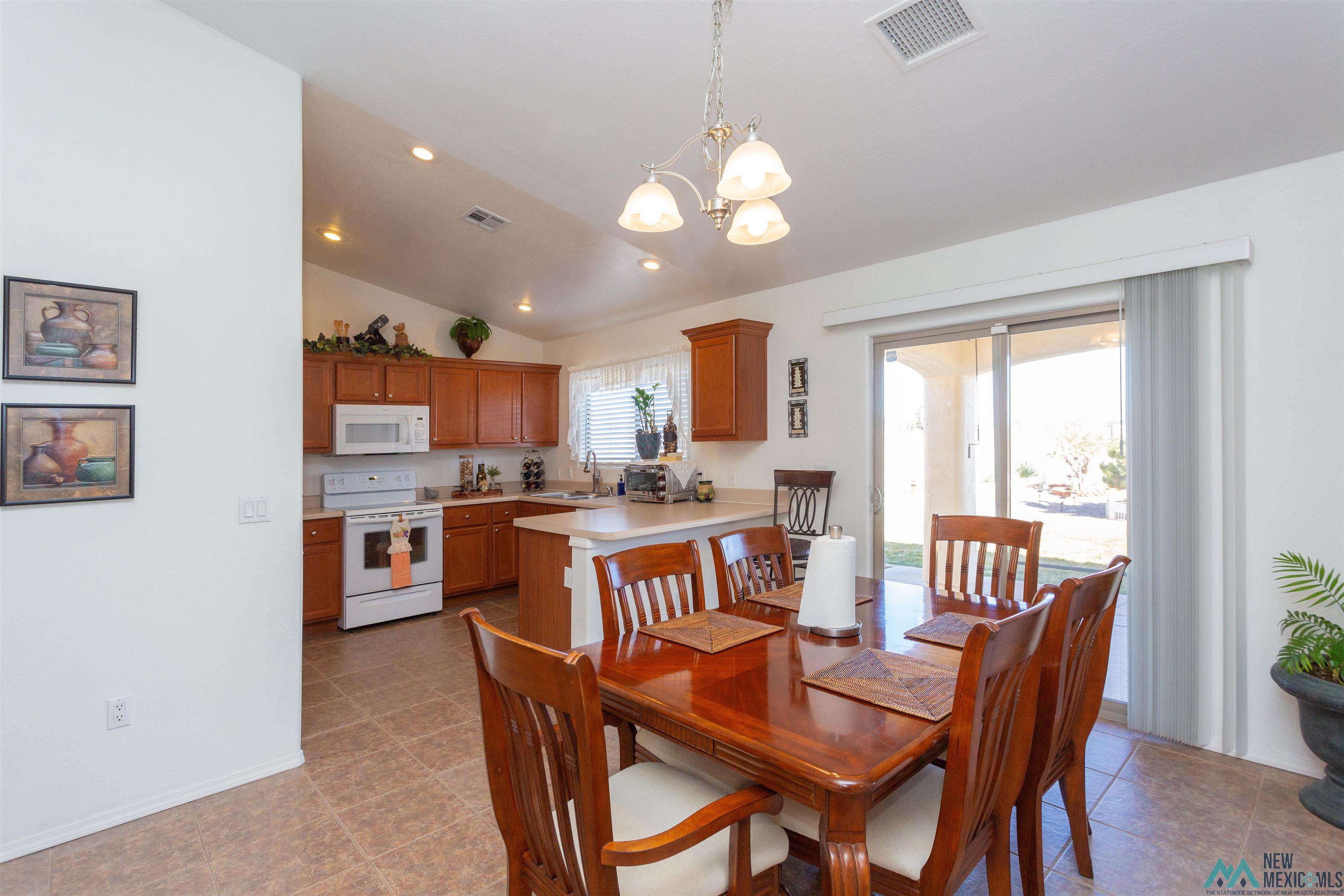 3312 W Grand Avenue, Artesia, New Mexico image 13