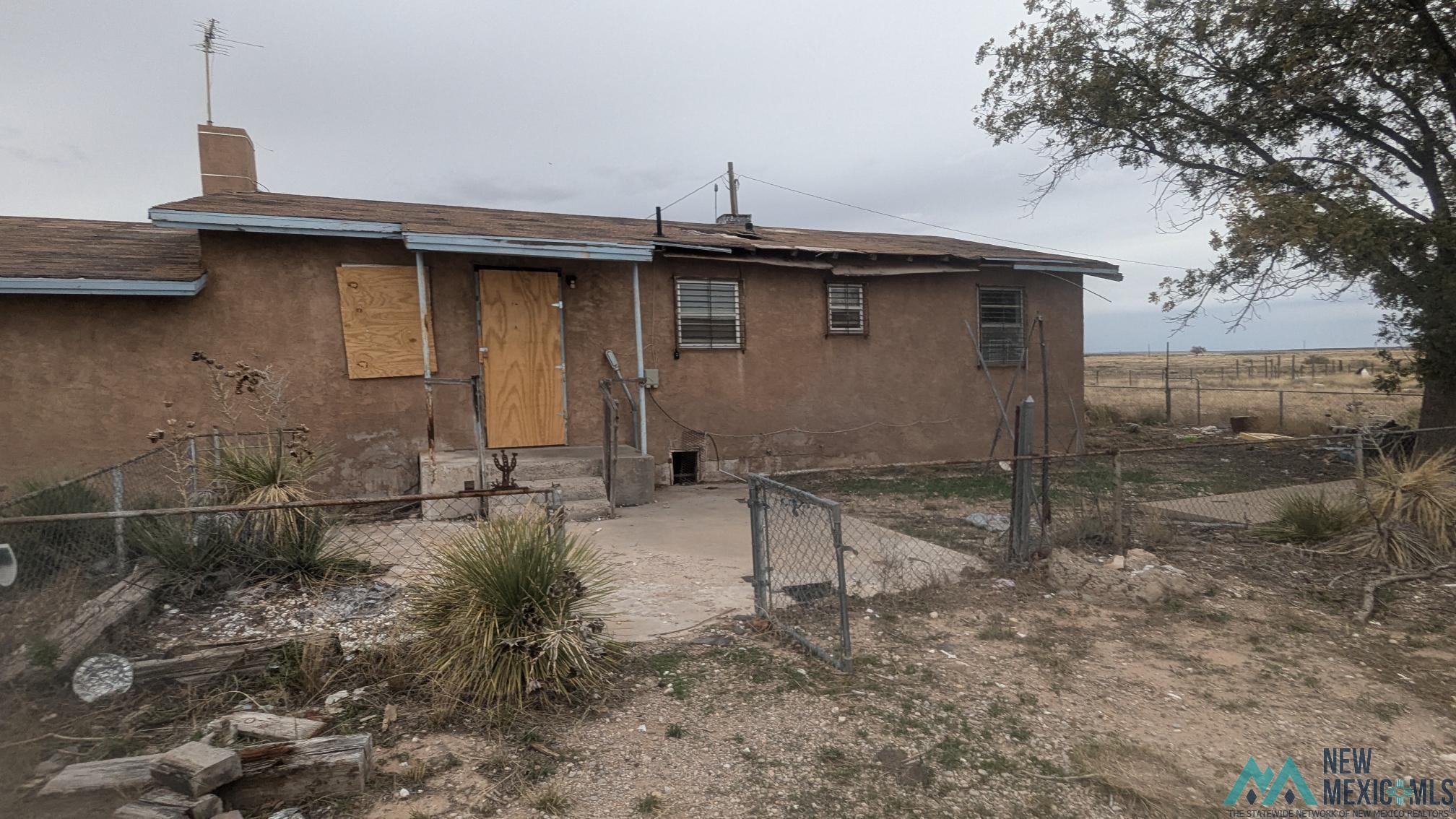 901 E Gallina Road, Roswell, Texas image 1