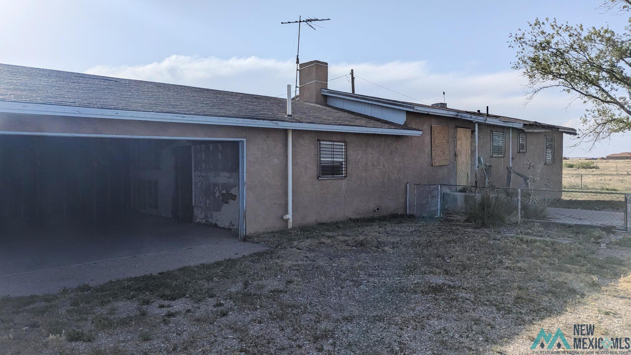 901 E Gallina Road, Roswell, Texas image 2