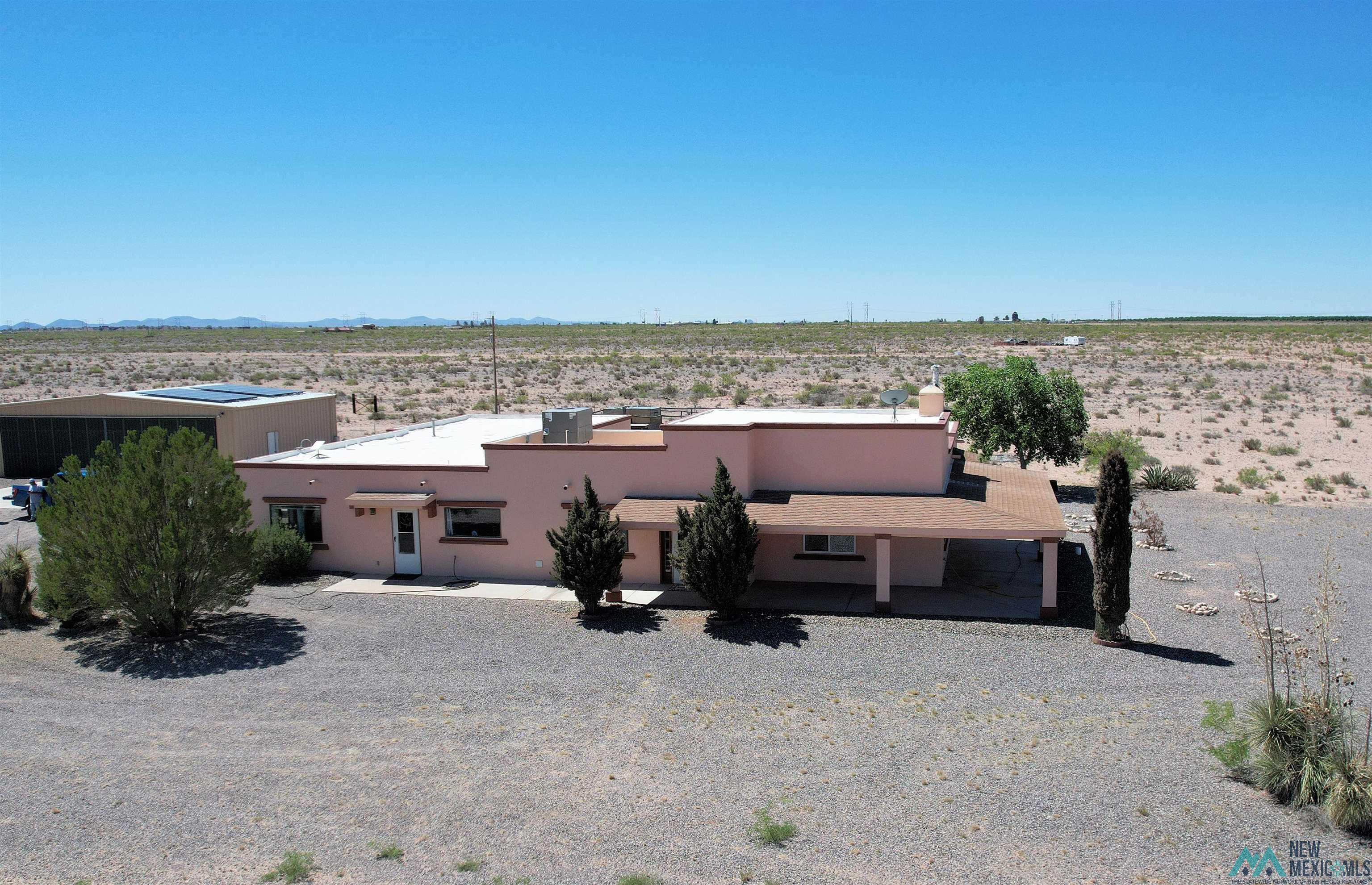 22090 Solo Runway Road, Deming, New Mexico image 3