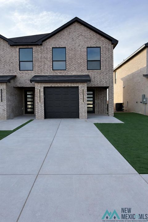 Townhouse For Sale - 2909 N Platino Drive<br/> Hobbs, NM 88240