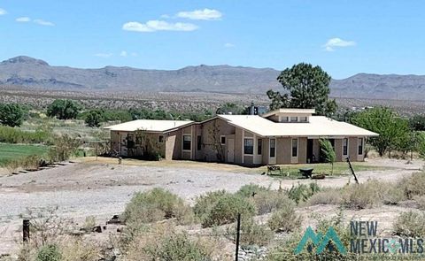 Homes For Sale - 231 Las Palomas Road<br/> Sierra County, Williamsburg, NM 87942