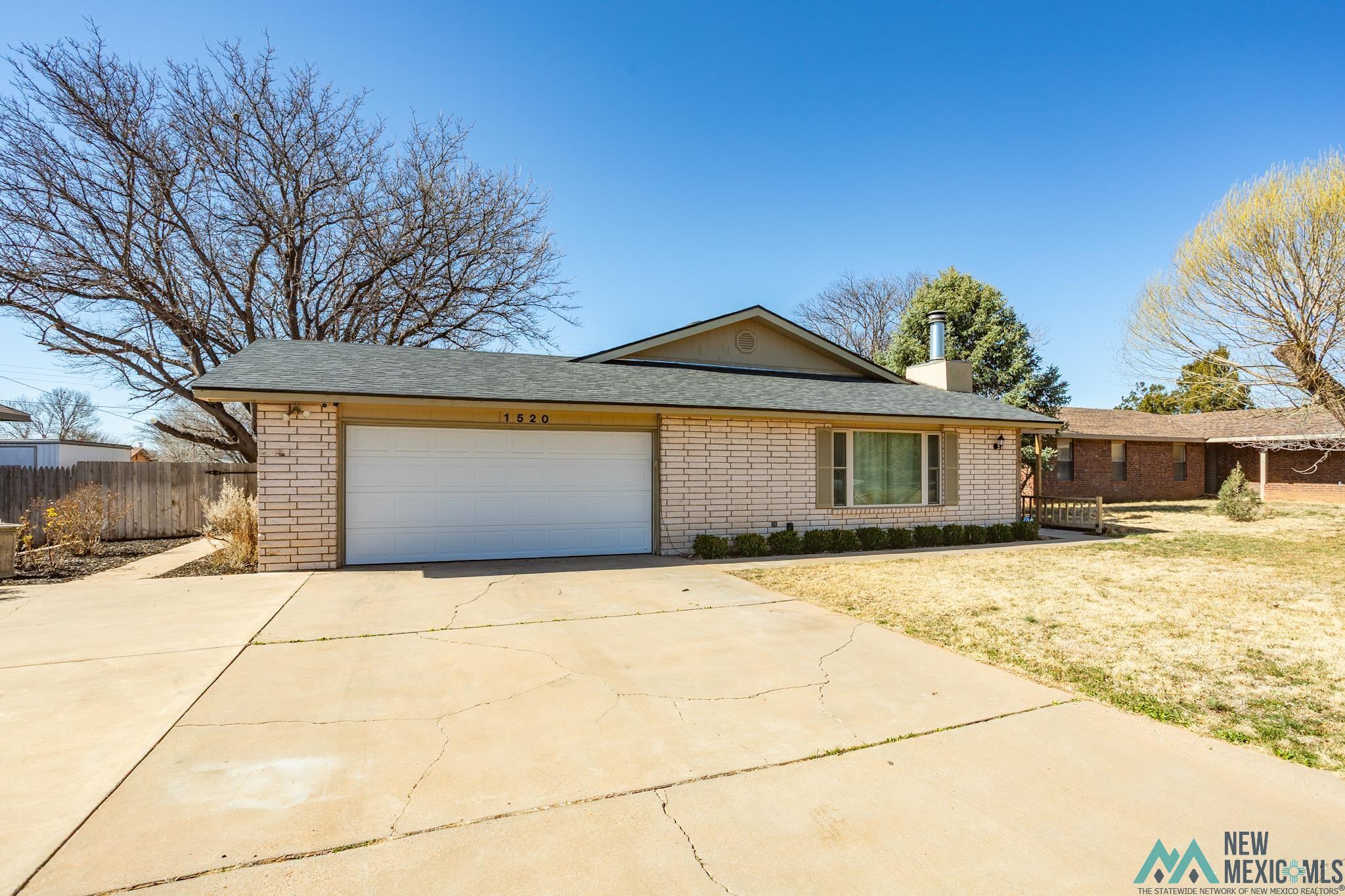 Clovis, New Mexico 88101, United States, 3 Bedrooms Bedrooms, ,2 BathroomsBathrooms,Residential,Active,89946