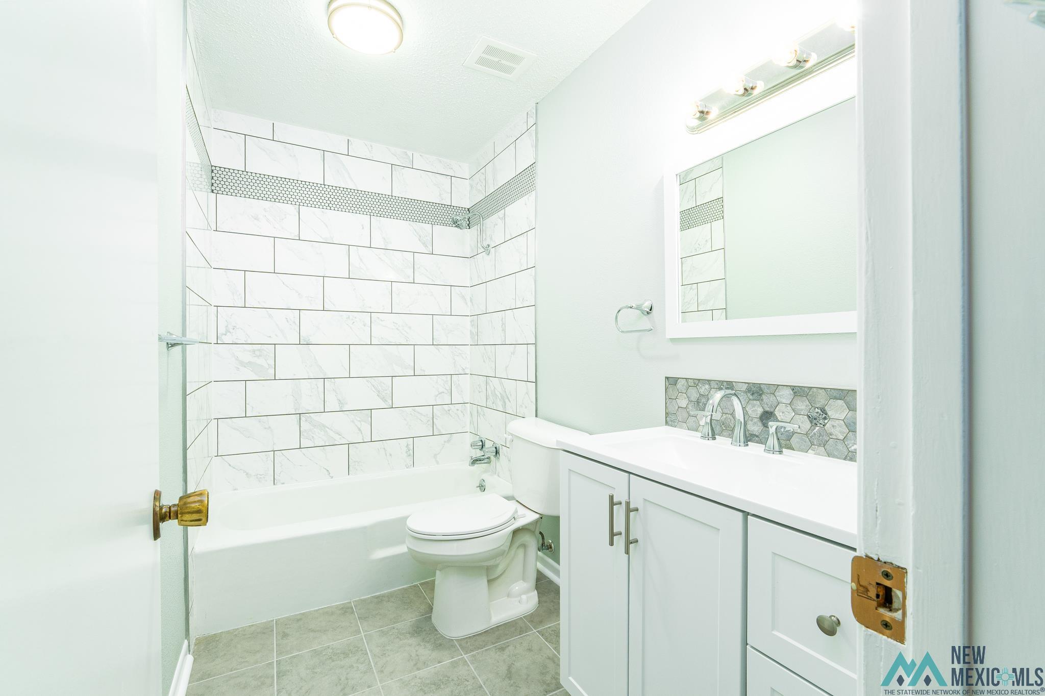 Clovis, New Mexico 88101, United States, 3 Bedrooms Bedrooms, ,2 BathroomsBathrooms,Residential,Active,163402