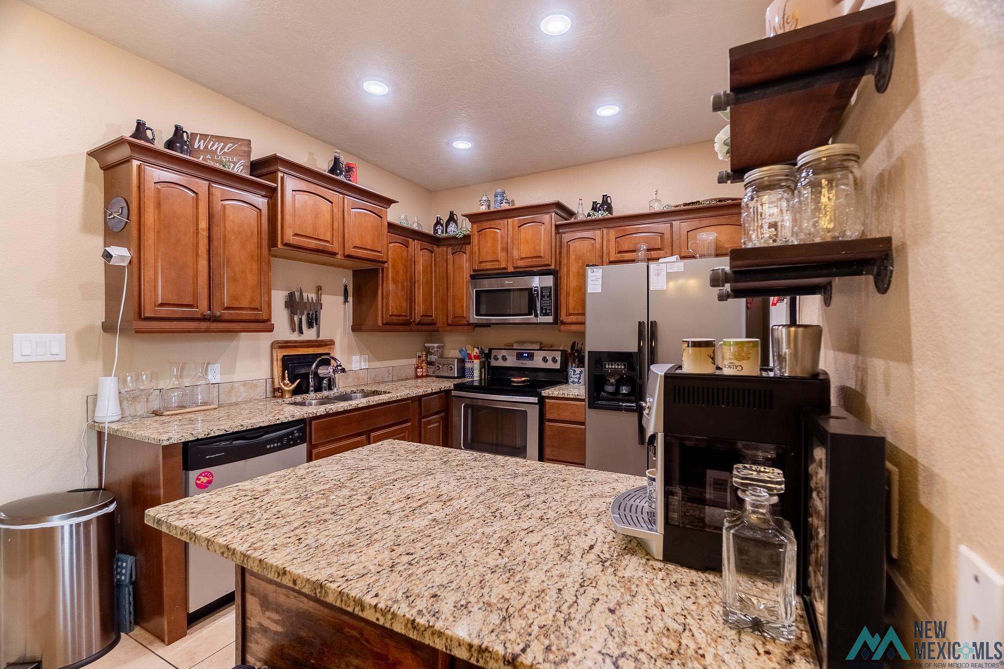 4413 Sandstone Drive, Clovis, Texas image 2
