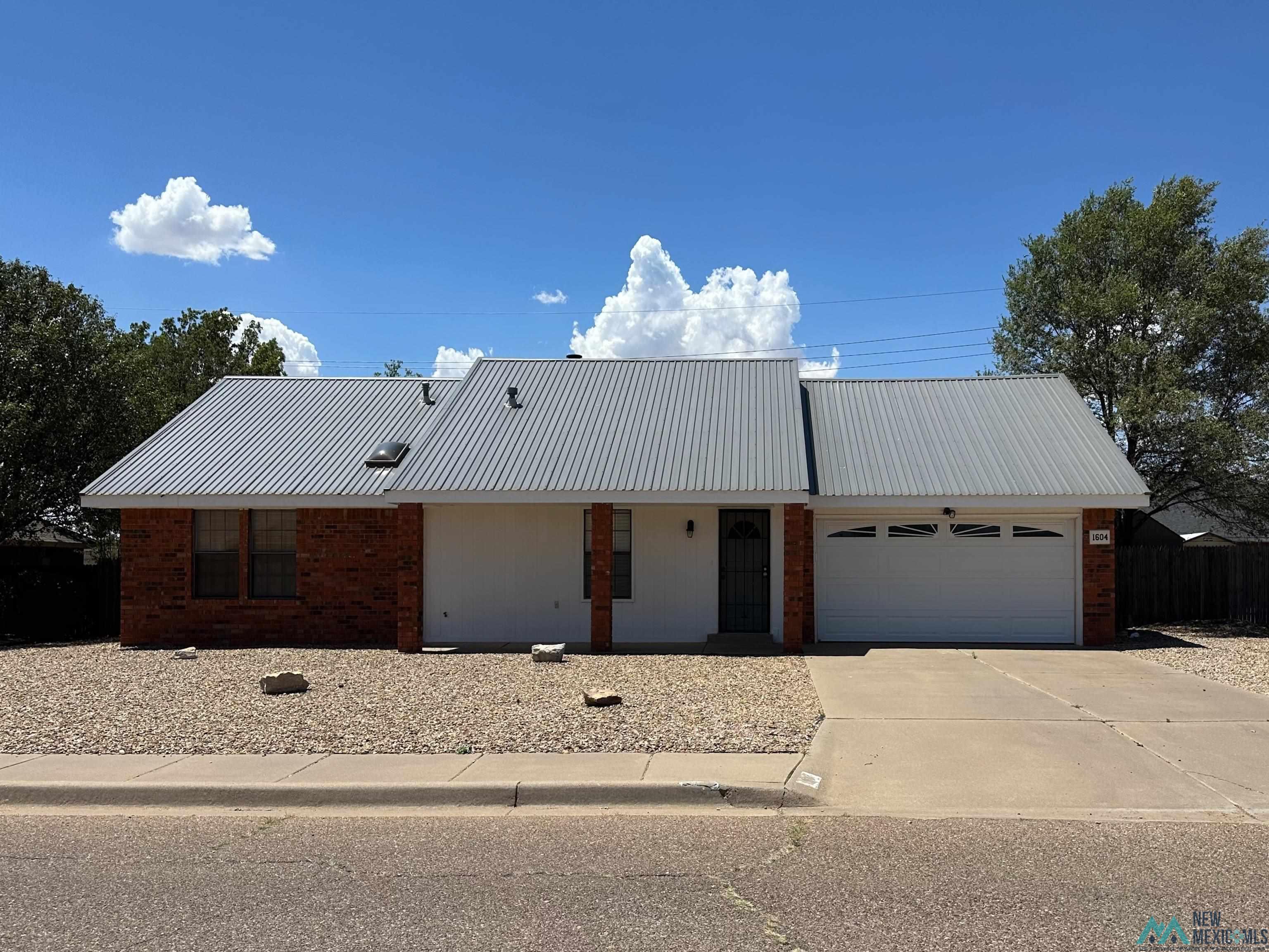 1604 Windsor Way, Clovis, New Mexico image 1