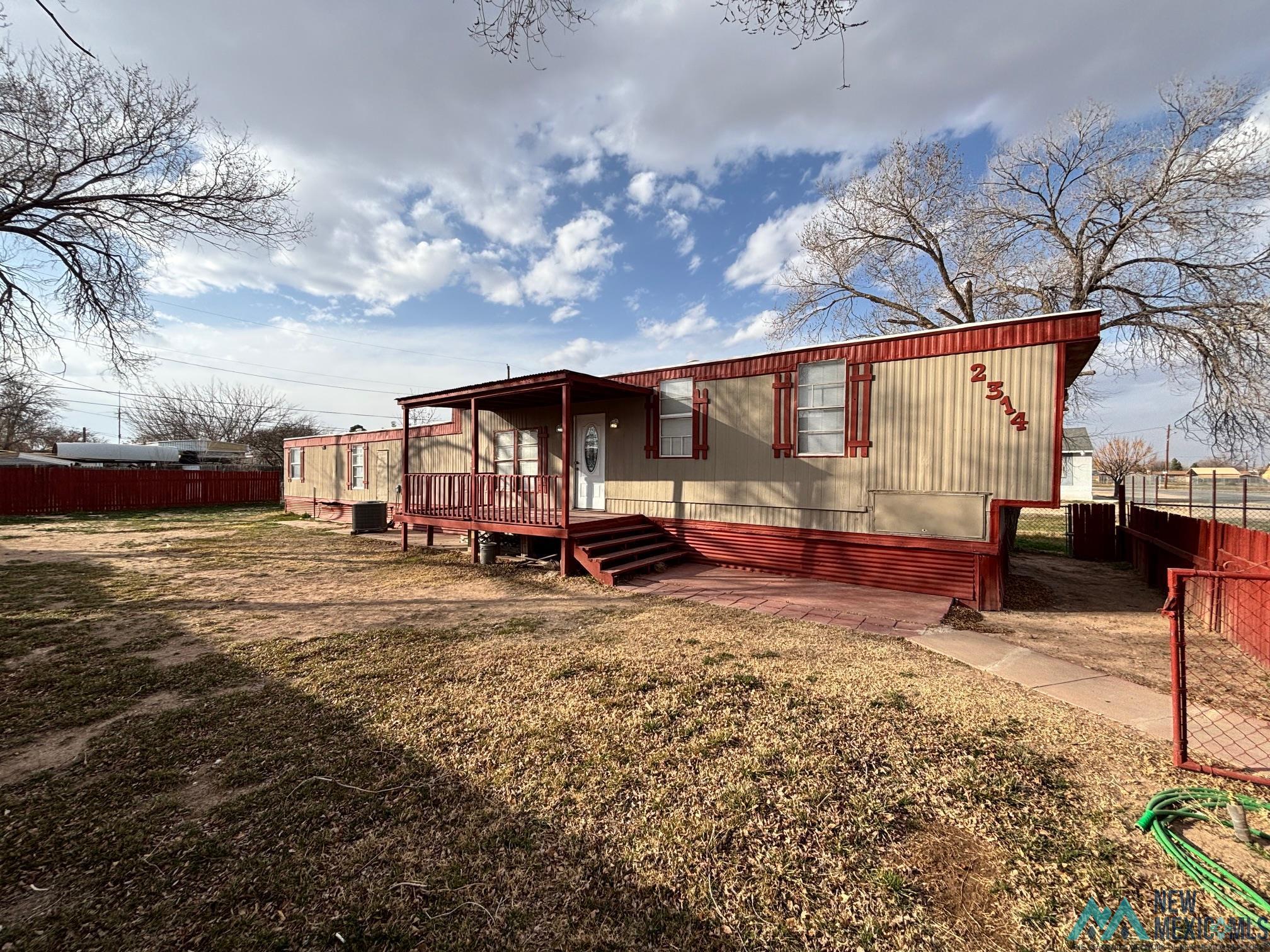 2314 N Sherman Avenue, Roswell, Texas image 2