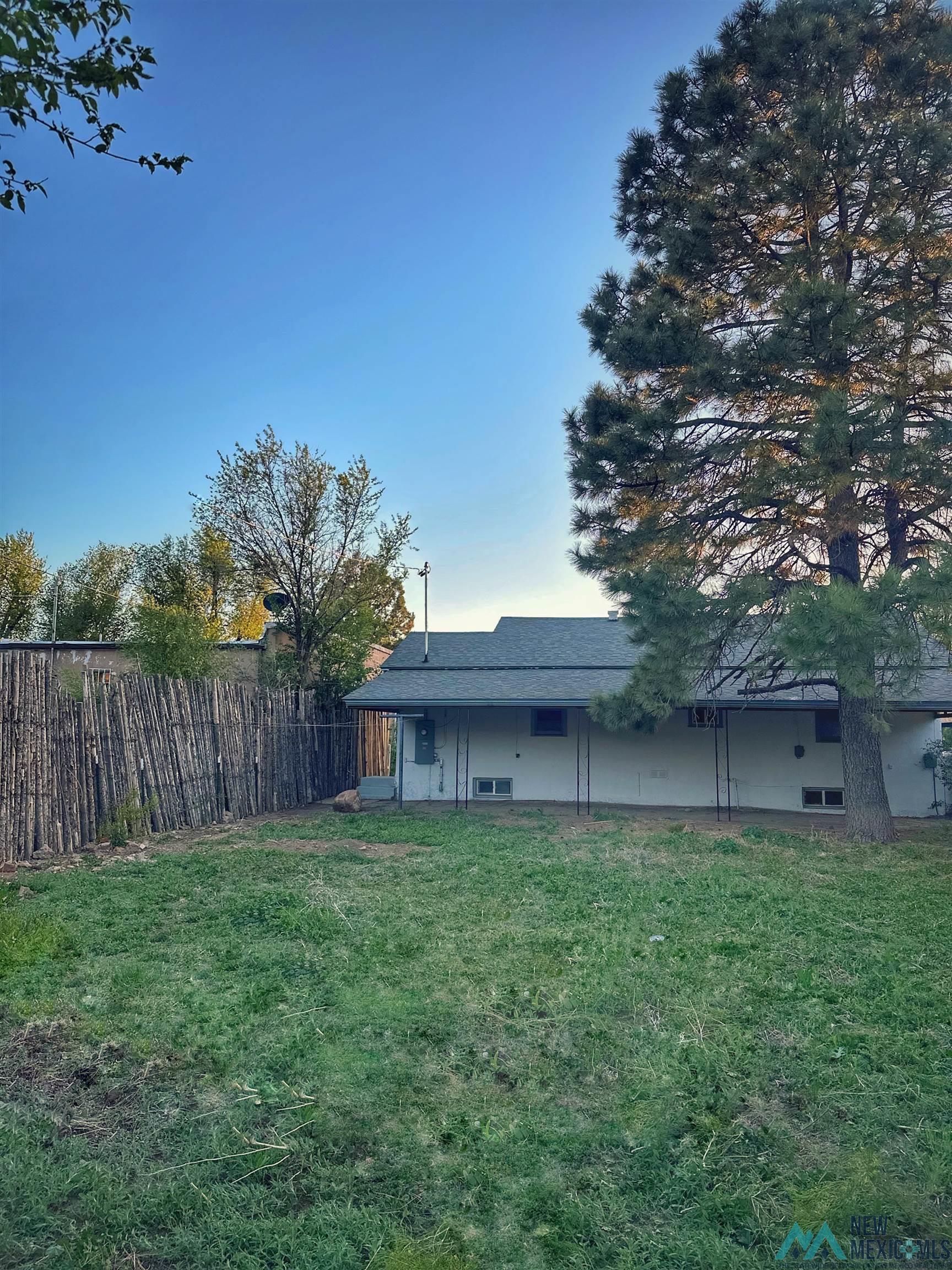 1044 Fourth Street, Las Vegas, Texas image 19