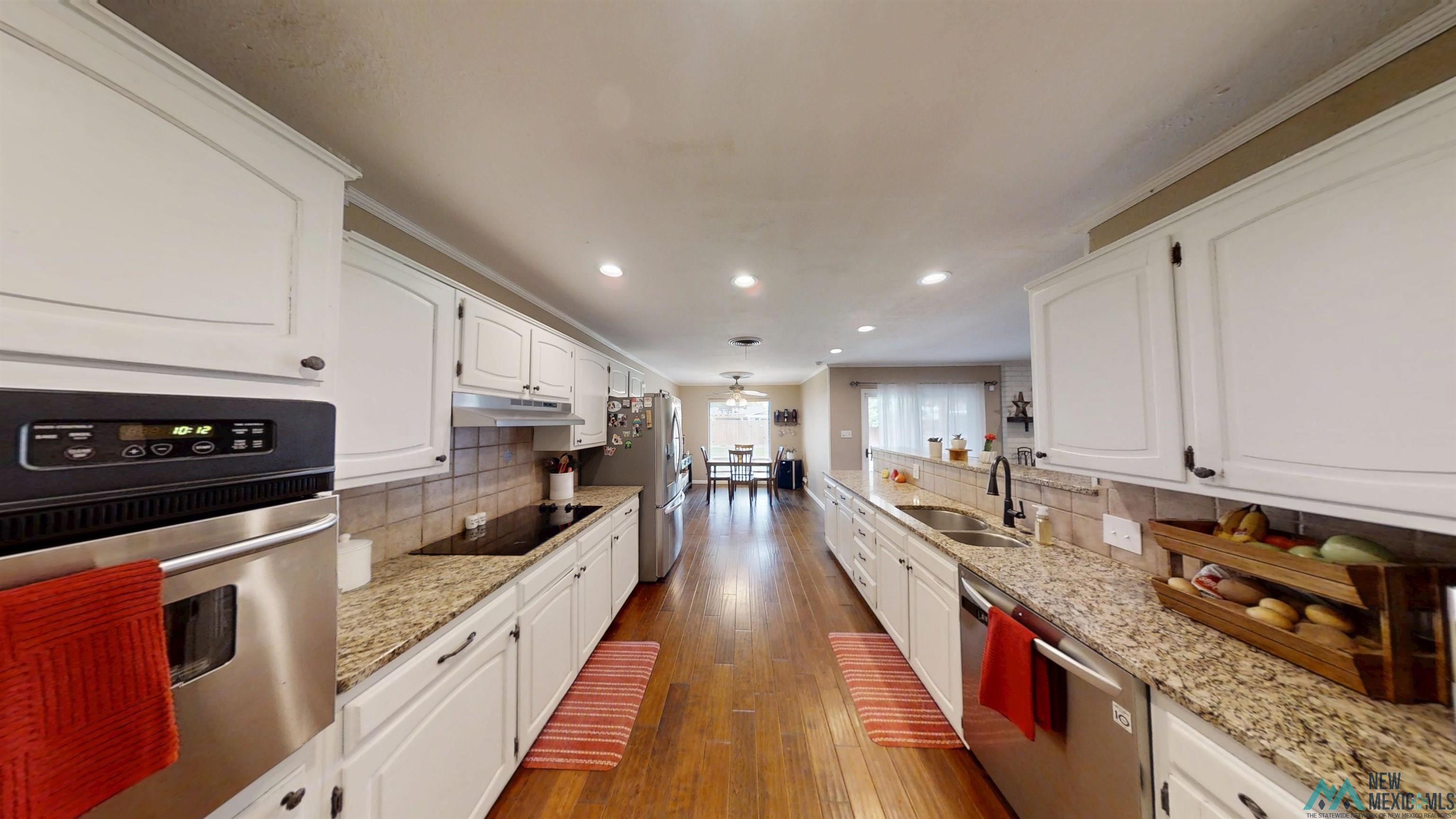 1808 Avondale Boulevard, Clovis, Texas image 3