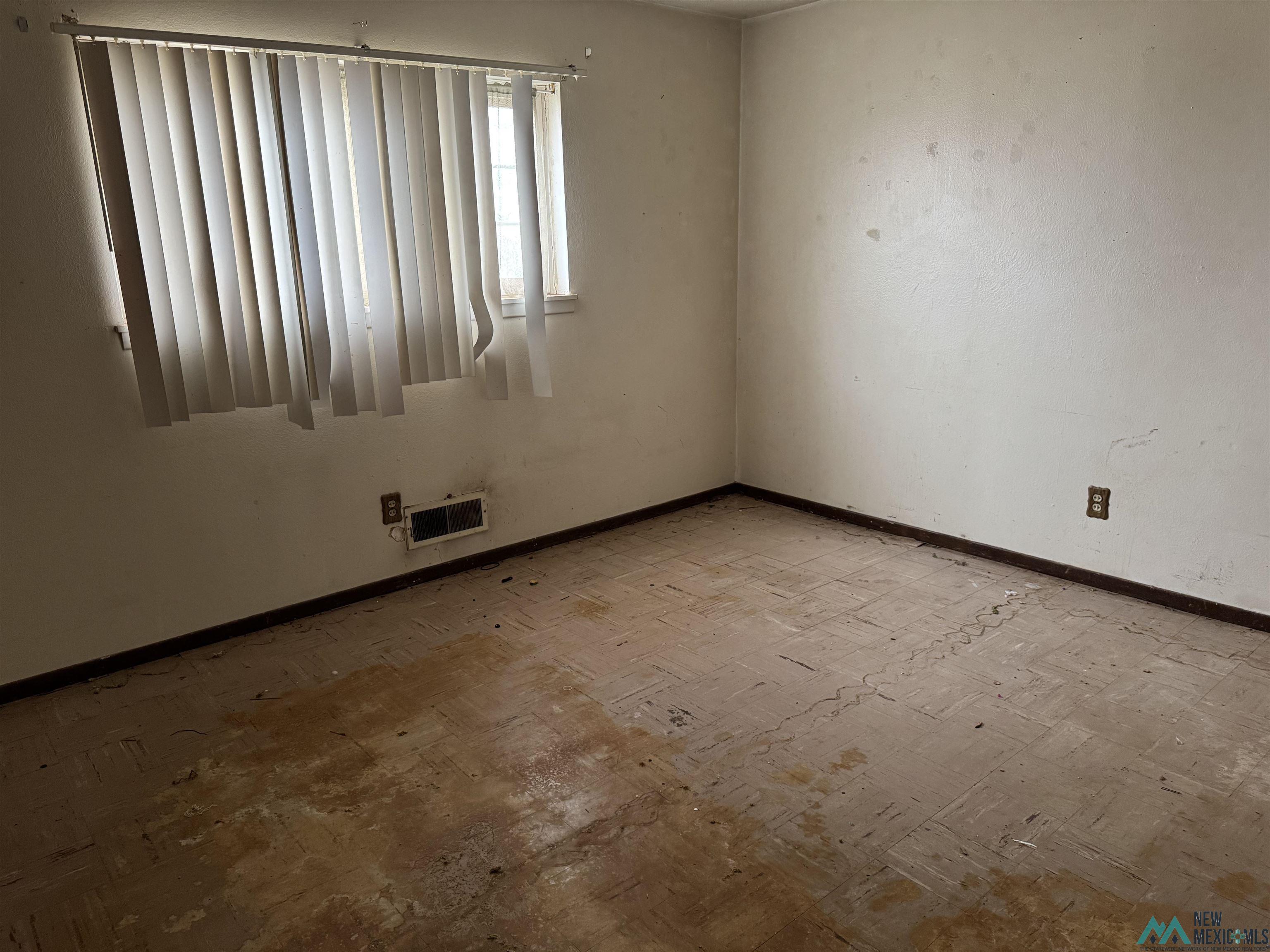 2037 N Hull St, Clovis, Texas image 11