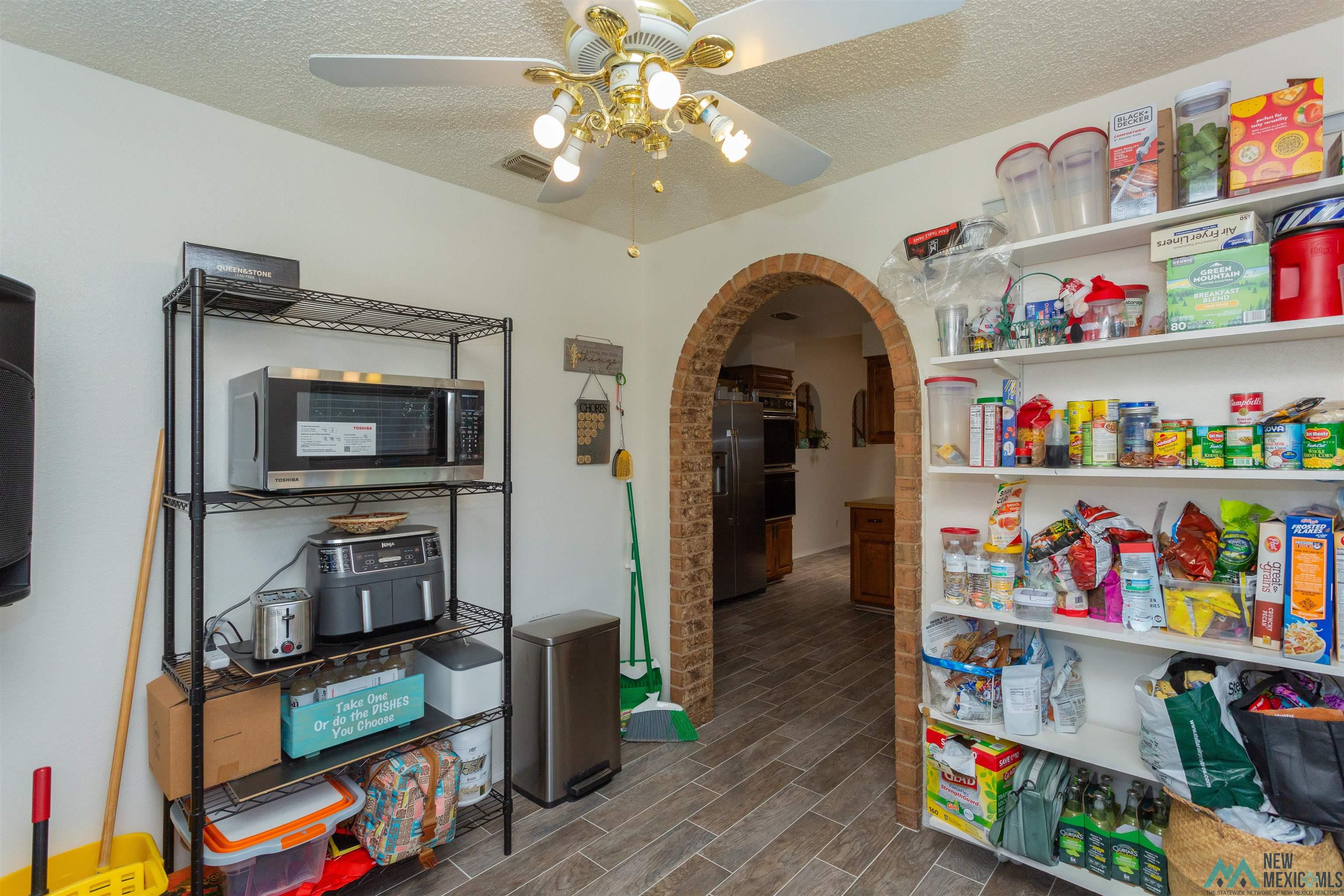 Roswell, New Mexico 88201, United States, 3 Bedrooms Bedrooms, ,2 BathroomsBathrooms,Residential,Active,189318