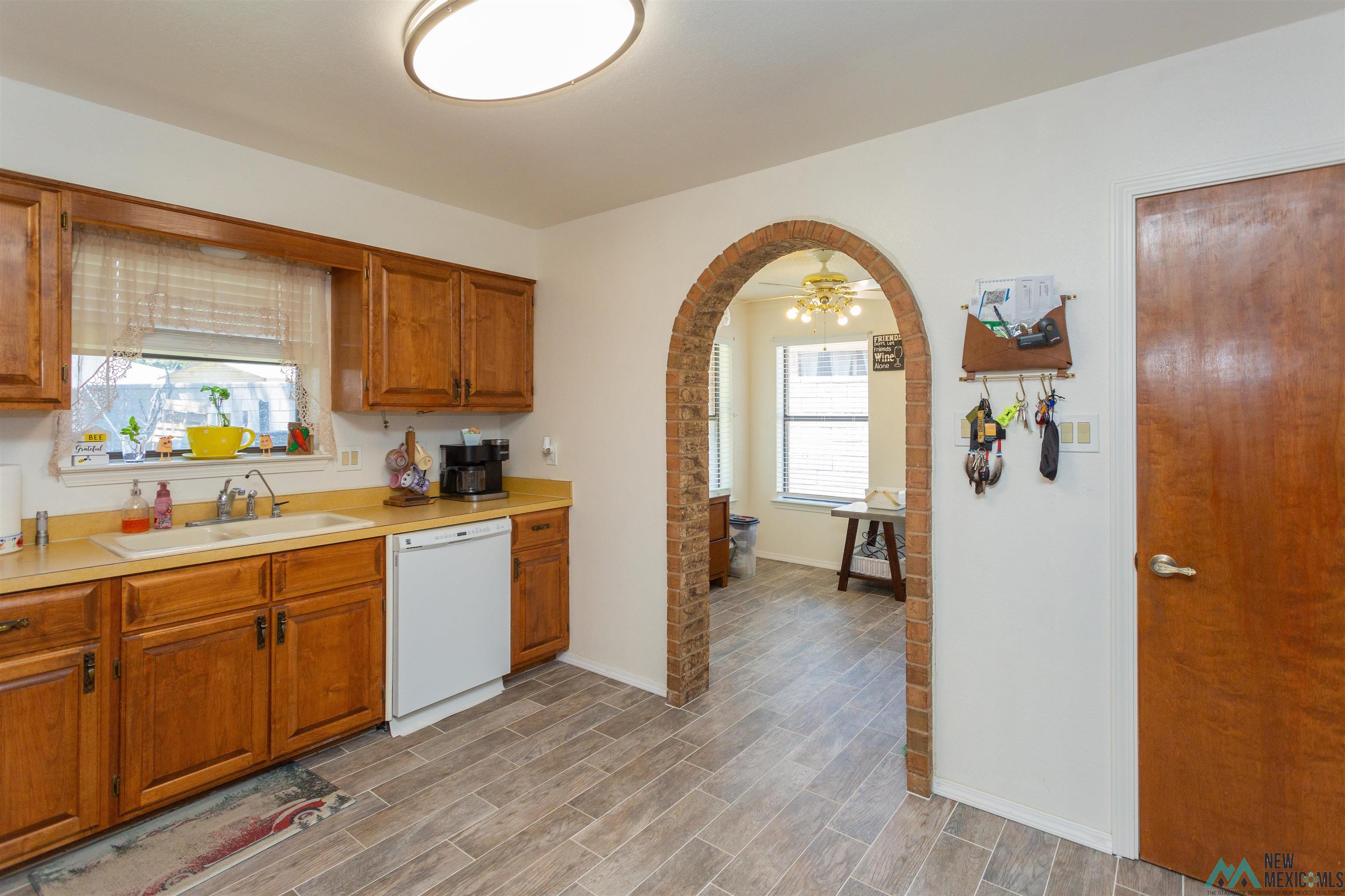 Roswell, New Mexico 88201, United States, 3 Bedrooms Bedrooms, ,2 BathroomsBathrooms,Residential,Active,189318