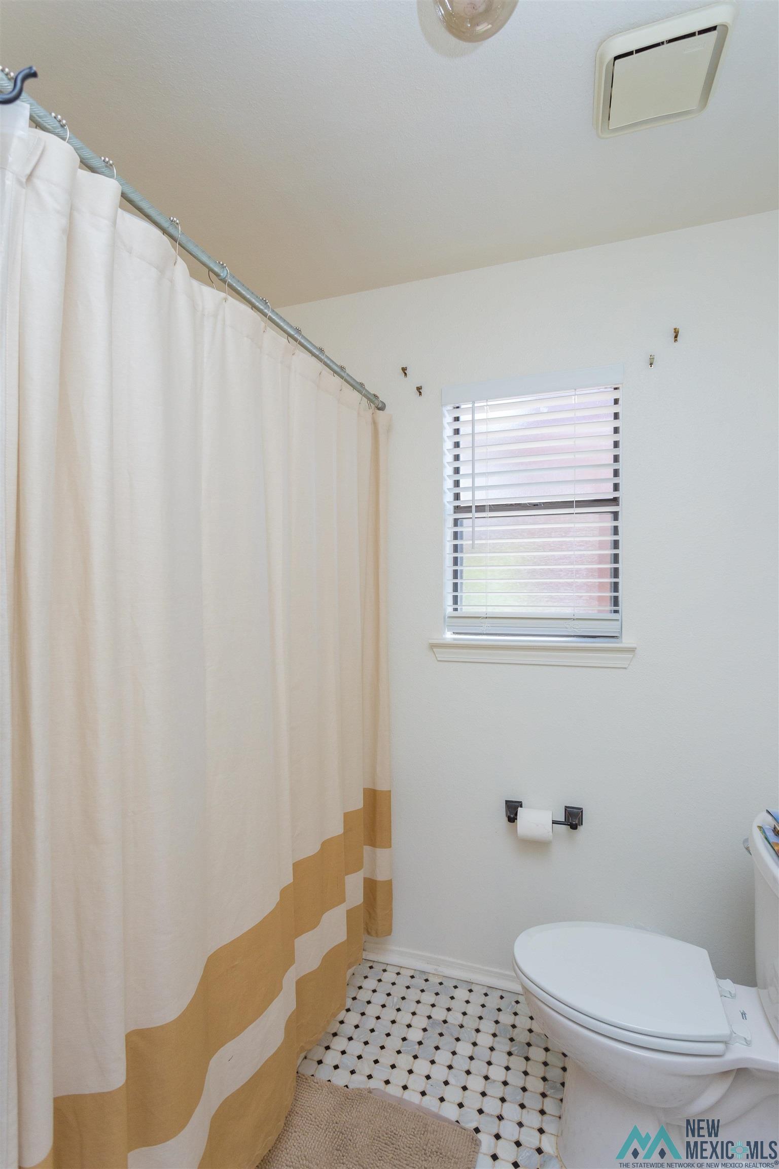 Roswell, New Mexico 88201, United States, 3 Bedrooms Bedrooms, ,2 BathroomsBathrooms,Residential,Active,189318