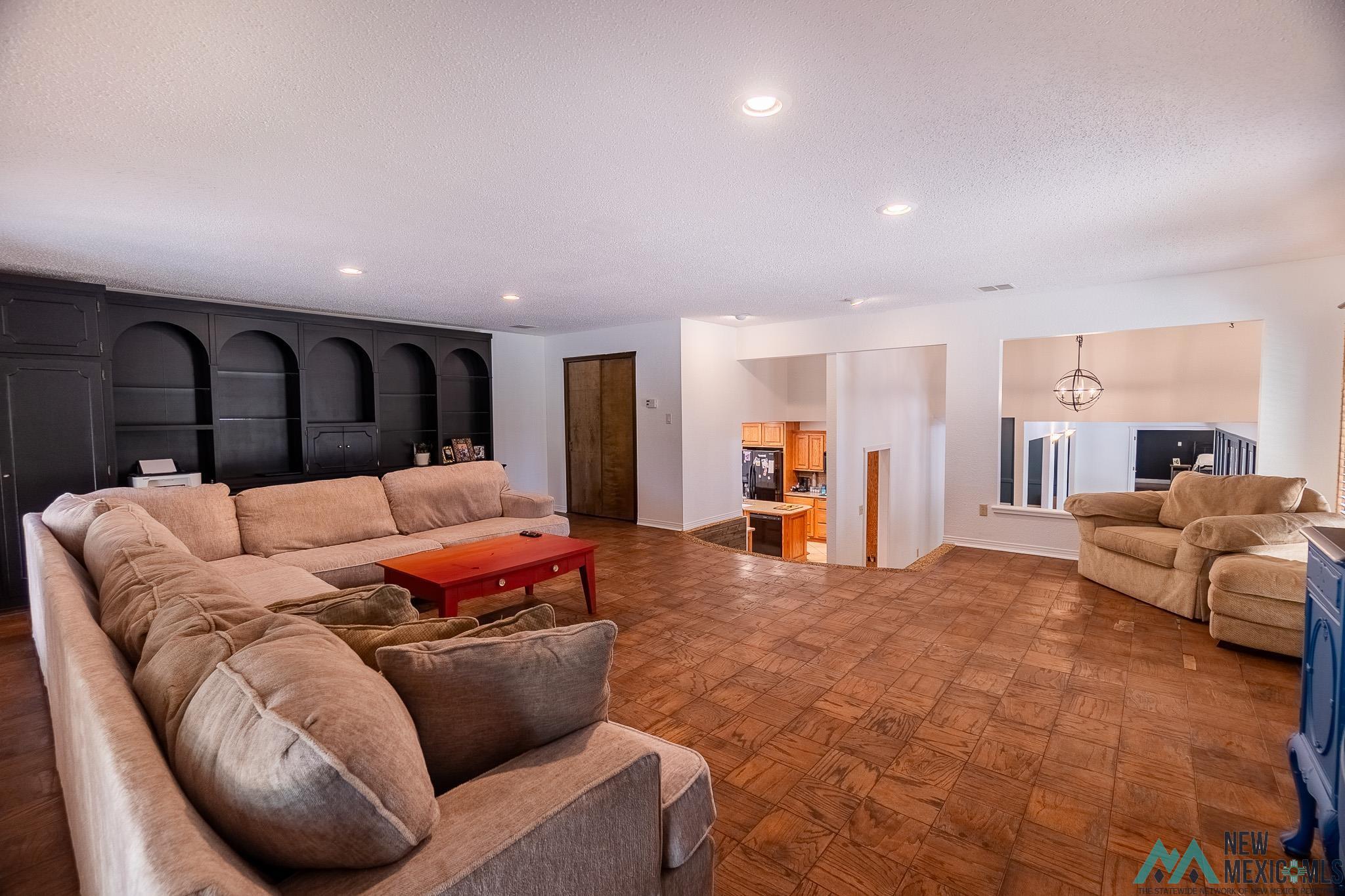 1801 W Fairfield Avenue, Clovis, Texas image 7