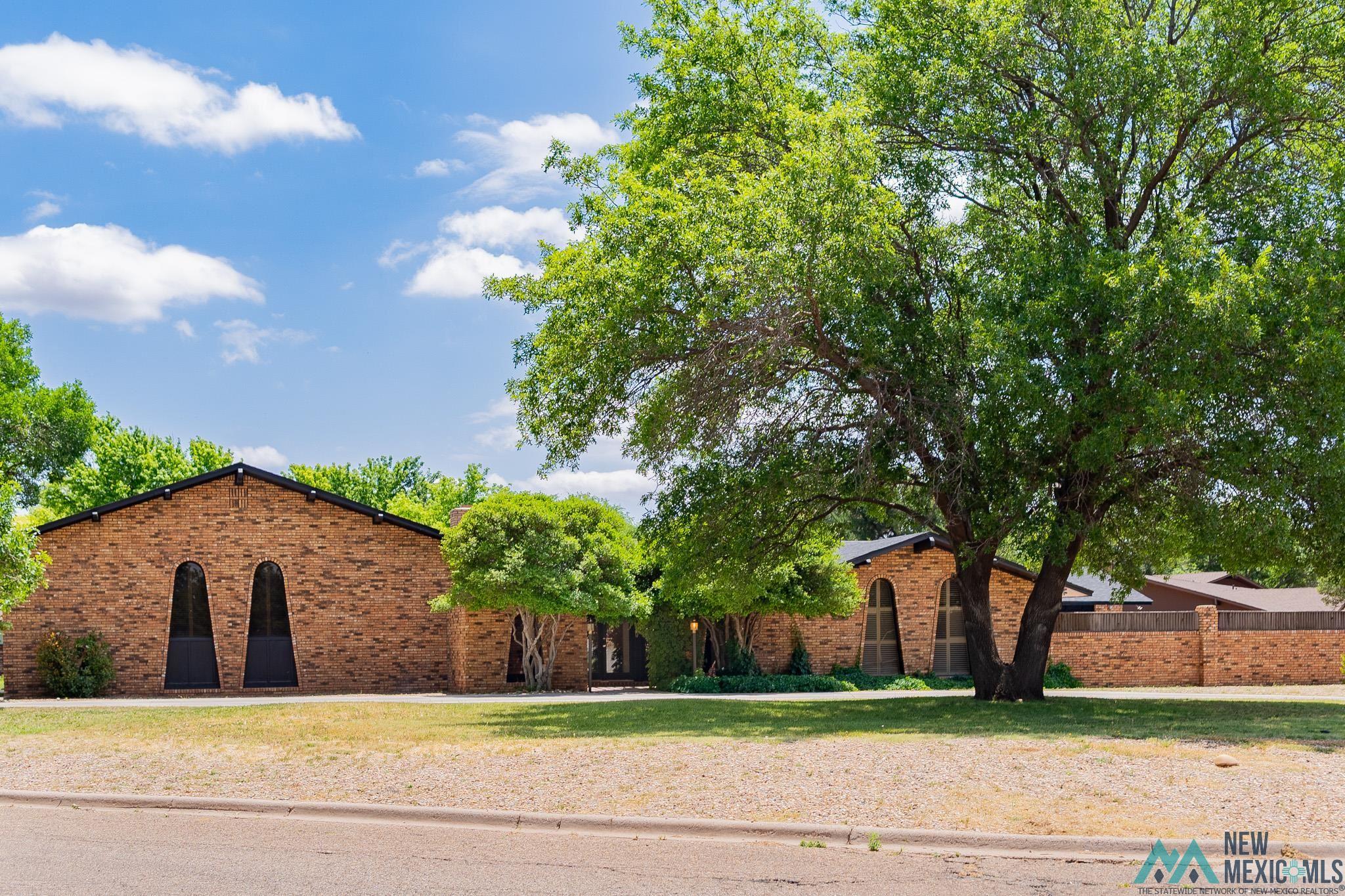 1801 W Fairfield Avenue, Clovis, Texas image 1