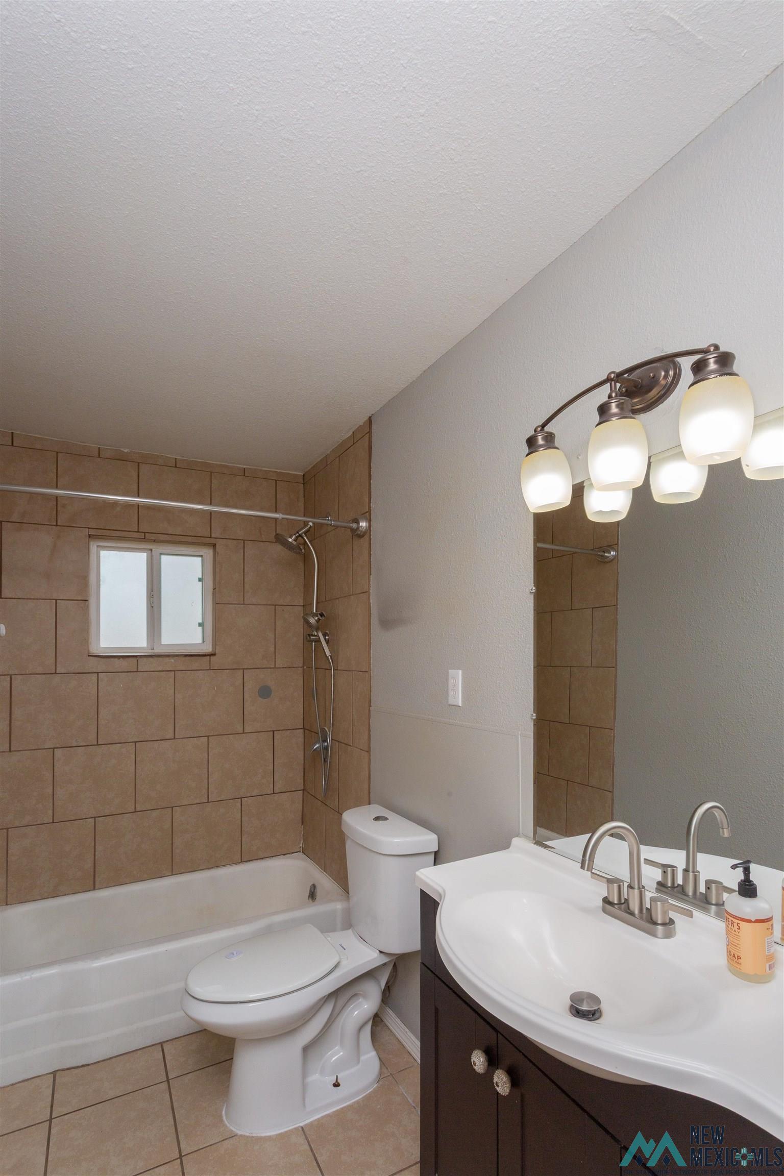 Artesia, New Mexico 88210, United States, 3 Bedrooms Bedrooms, ,1 BathroomBathrooms,Residential,Active,257536