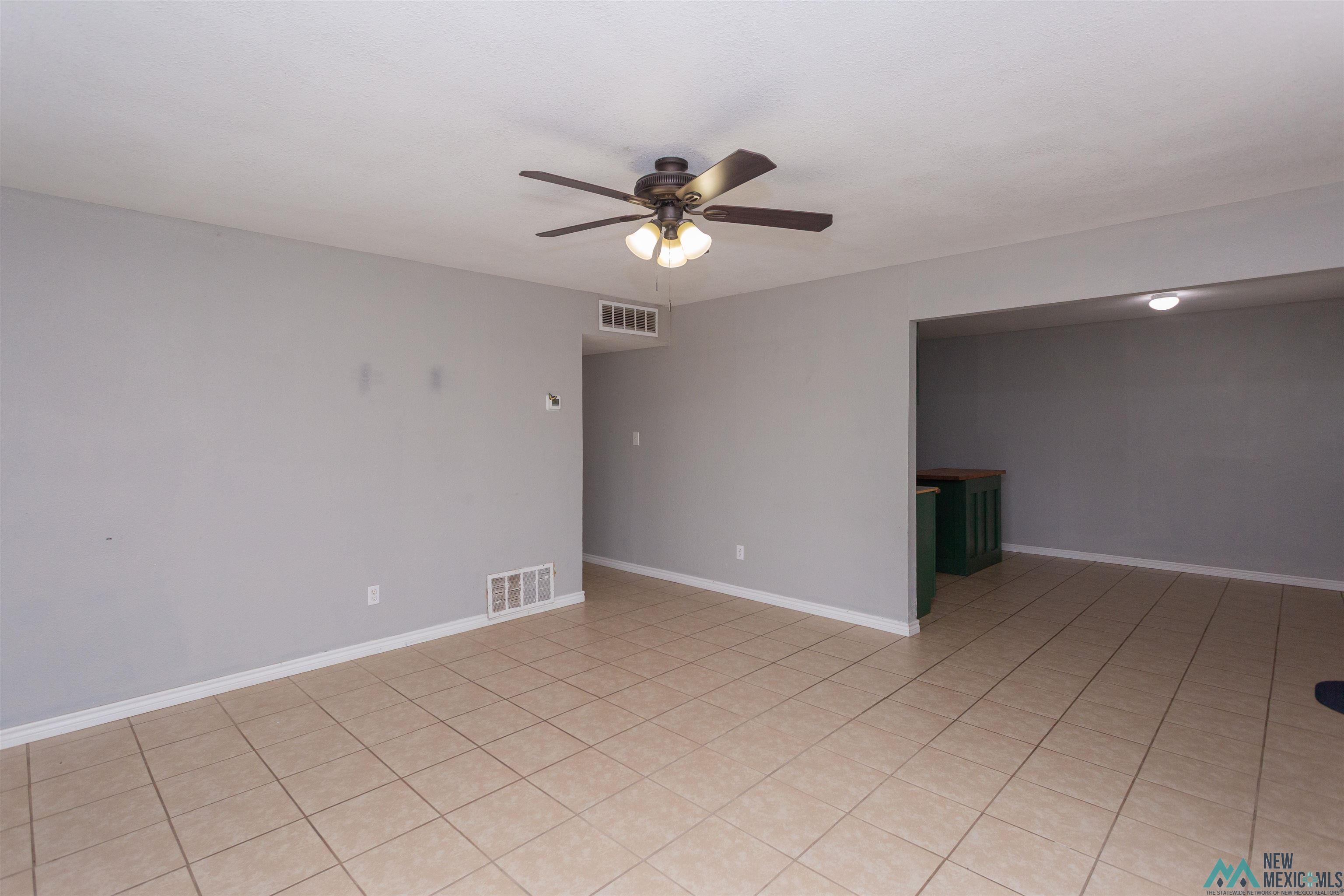 Artesia, New Mexico 88210, United States, 3 Bedrooms Bedrooms, ,1 BathroomBathrooms,Residential,Active,257536