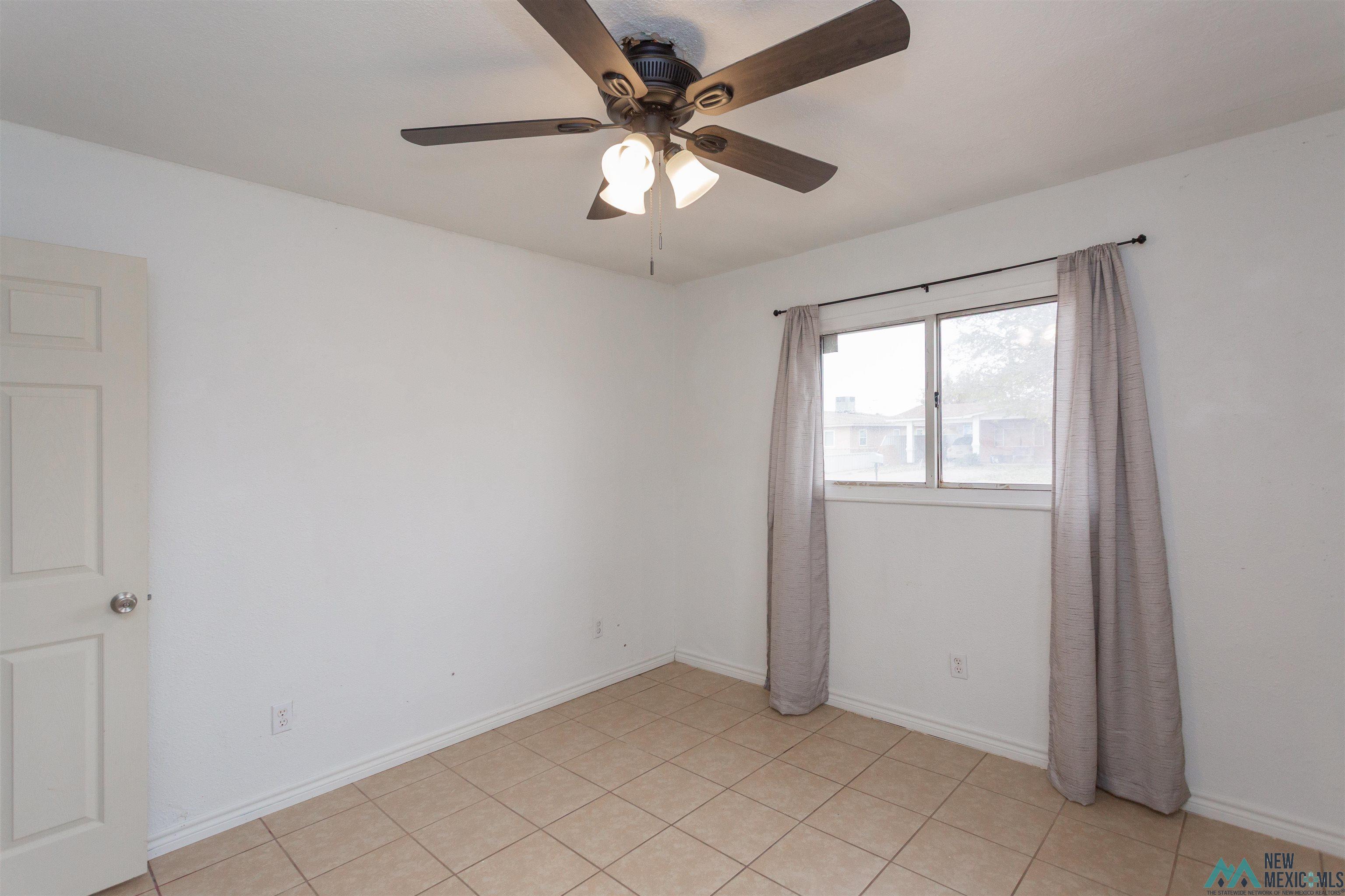 Artesia, New Mexico 88210, United States, 3 Bedrooms Bedrooms, ,1 BathroomBathrooms,Residential,Active,257536