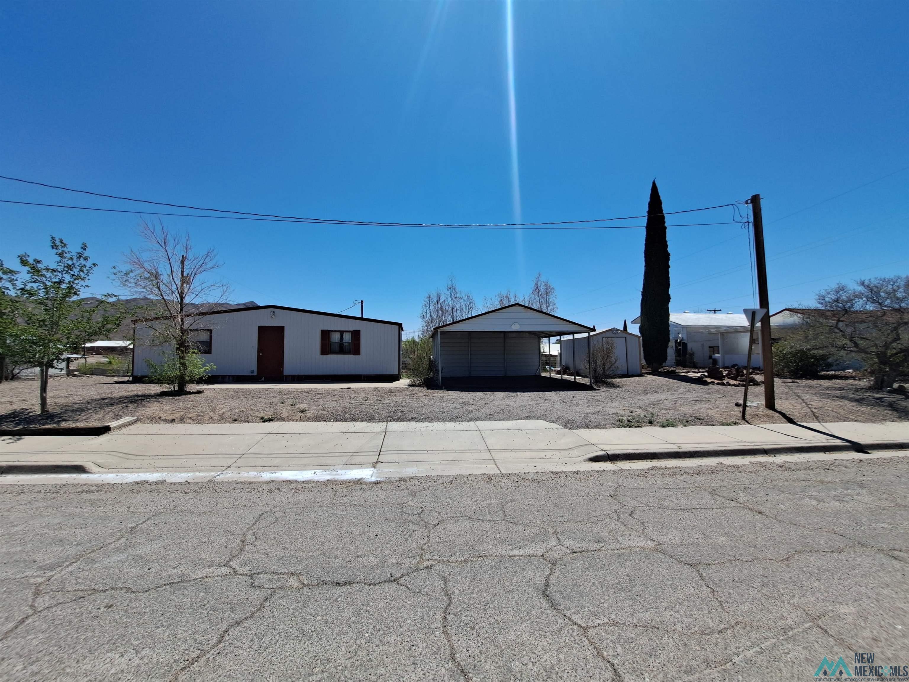 819 N Ash Street, Truth Or Consequences, Texas image 8