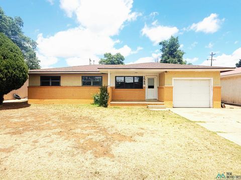Homes For Sale - 1545 Westchester Street<br/> Clovis, NM 88101