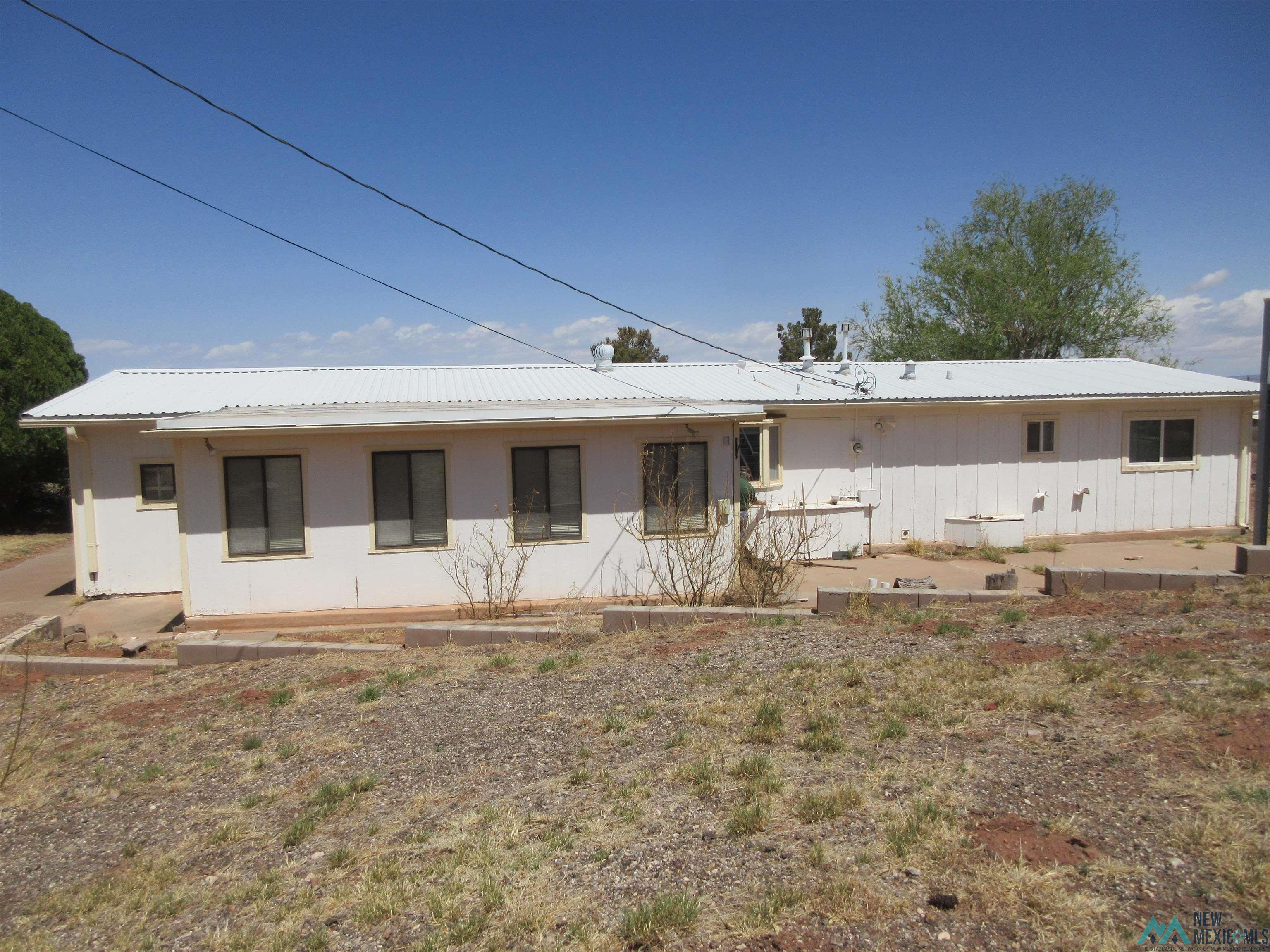 207 Bullhead Drive, Conchas Dam, New Mexico image 2