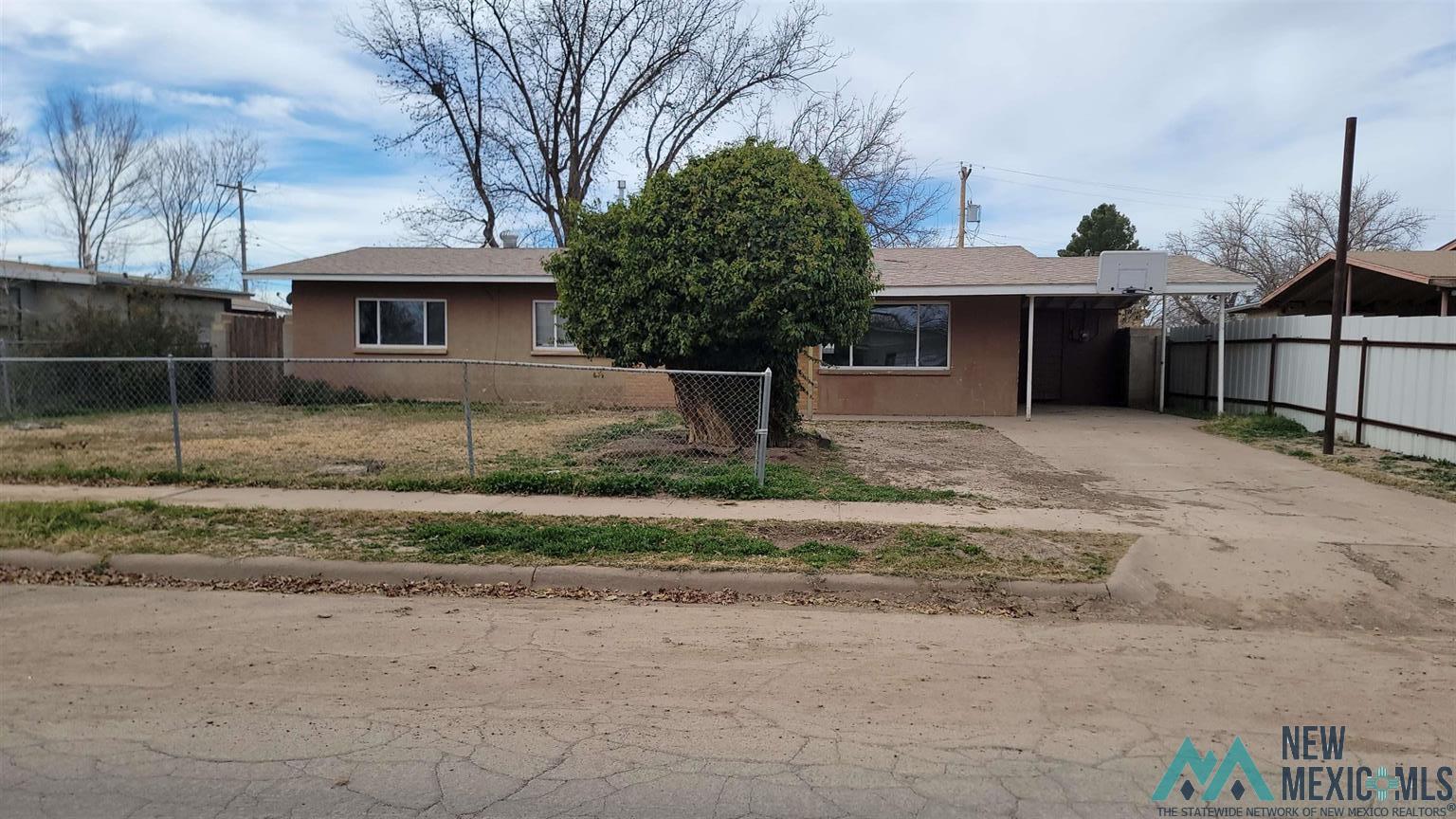 914 S Davidson Drive, Roswell, New Mexico image 2