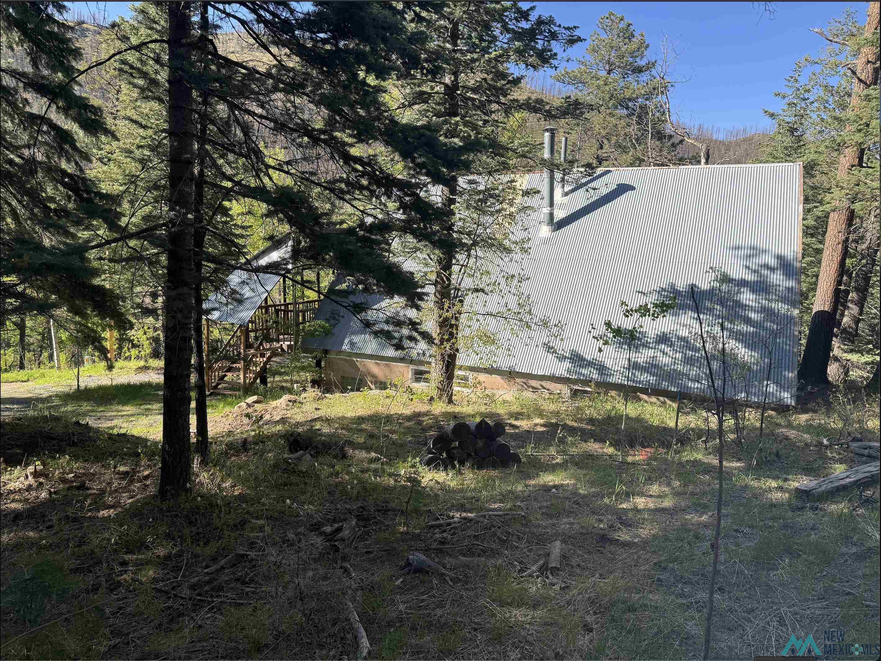 7 W Meadow Lane, Sapello, Texas image 21