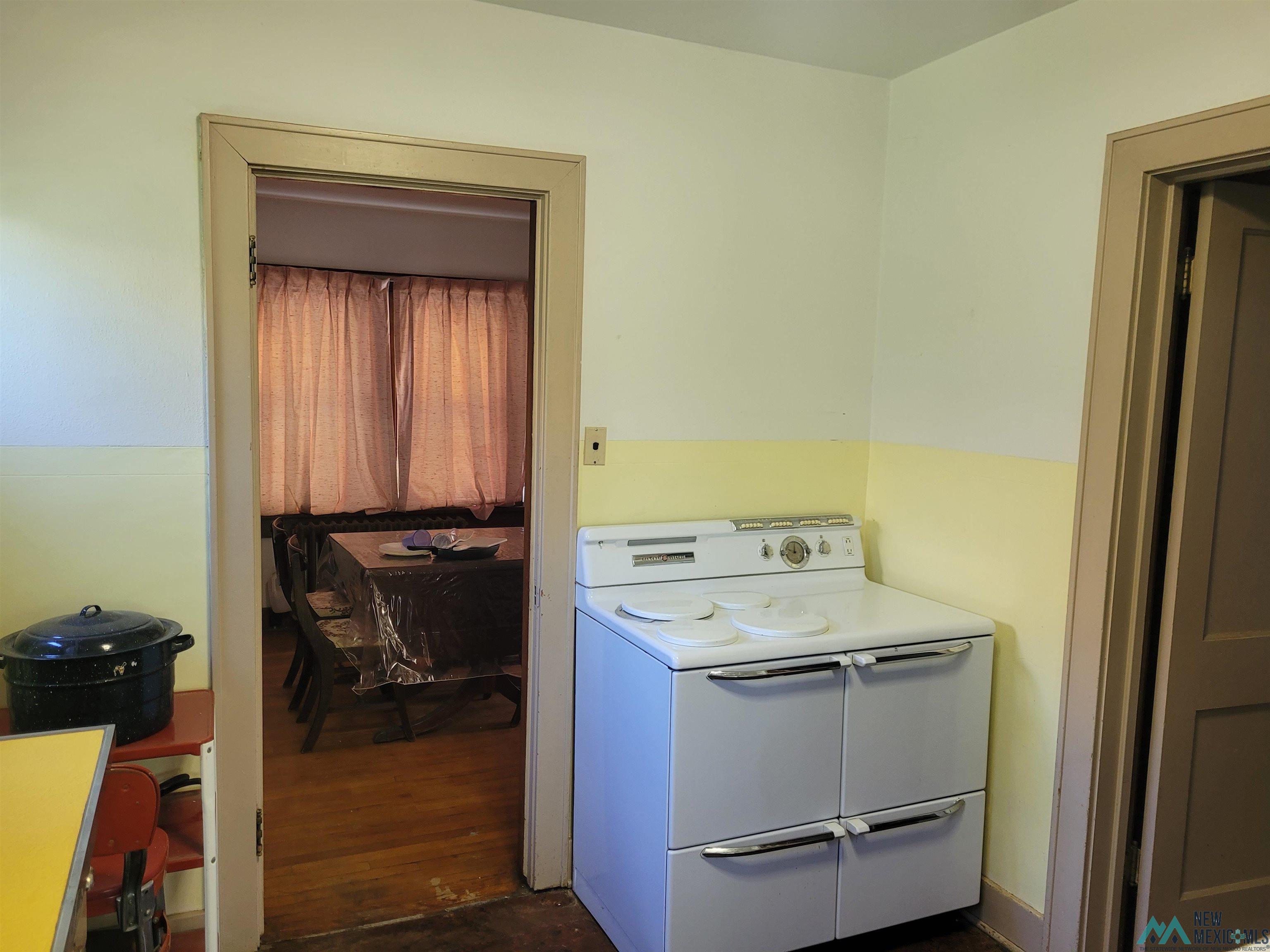 605 Maxwell Avenue, Springer, Texas image 10