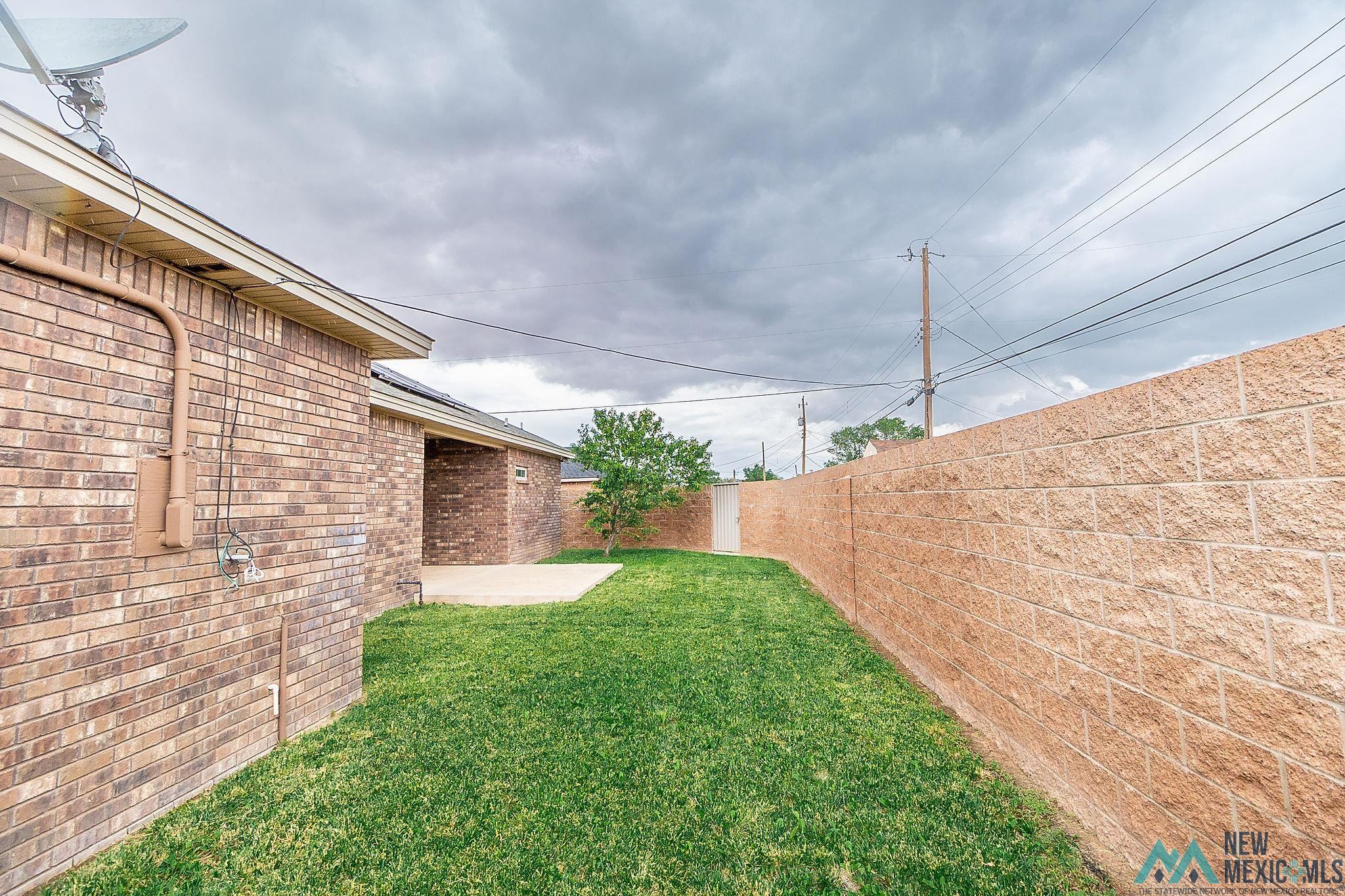 Clovis, New Mexico 88101, United States, 3 Bedrooms Bedrooms, ,3 BathroomsBathrooms,Residential,Pending,54074