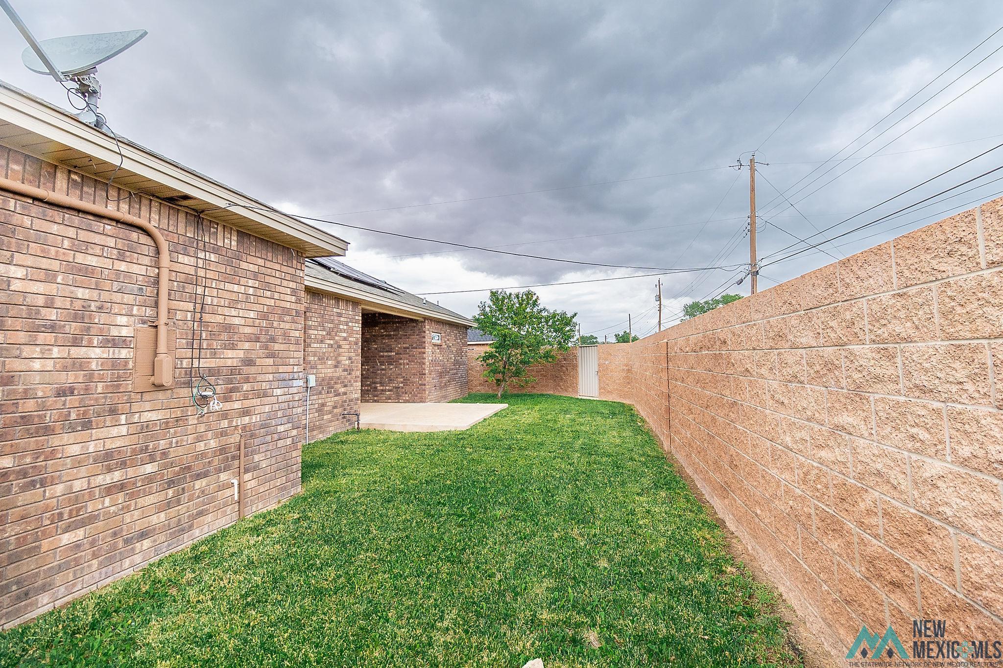 Clovis, New Mexico 88101, United States, 3 Bedrooms Bedrooms, ,3 BathroomsBathrooms,Residential,Pending,54074