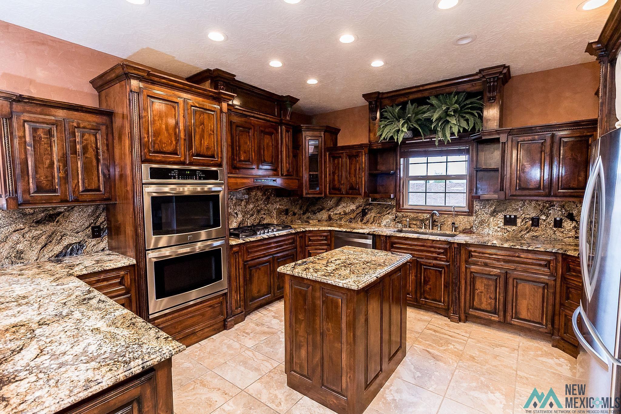 Clovis, New Mexico 88101, United States, 3 Bedrooms Bedrooms, ,3 BathroomsBathrooms,Residential,Pending,54074