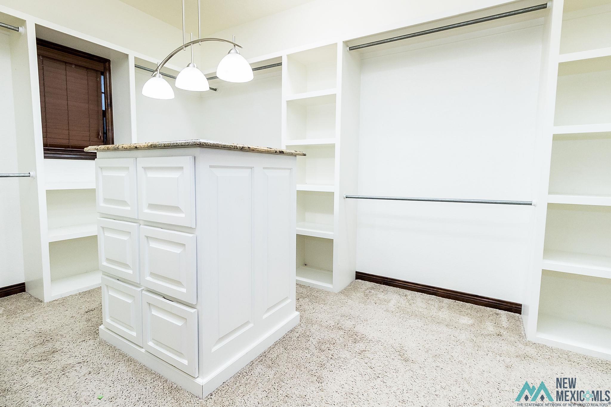 Clovis, New Mexico 88101, United States, 3 Bedrooms Bedrooms, ,3 BathroomsBathrooms,Residential,Pending,54074