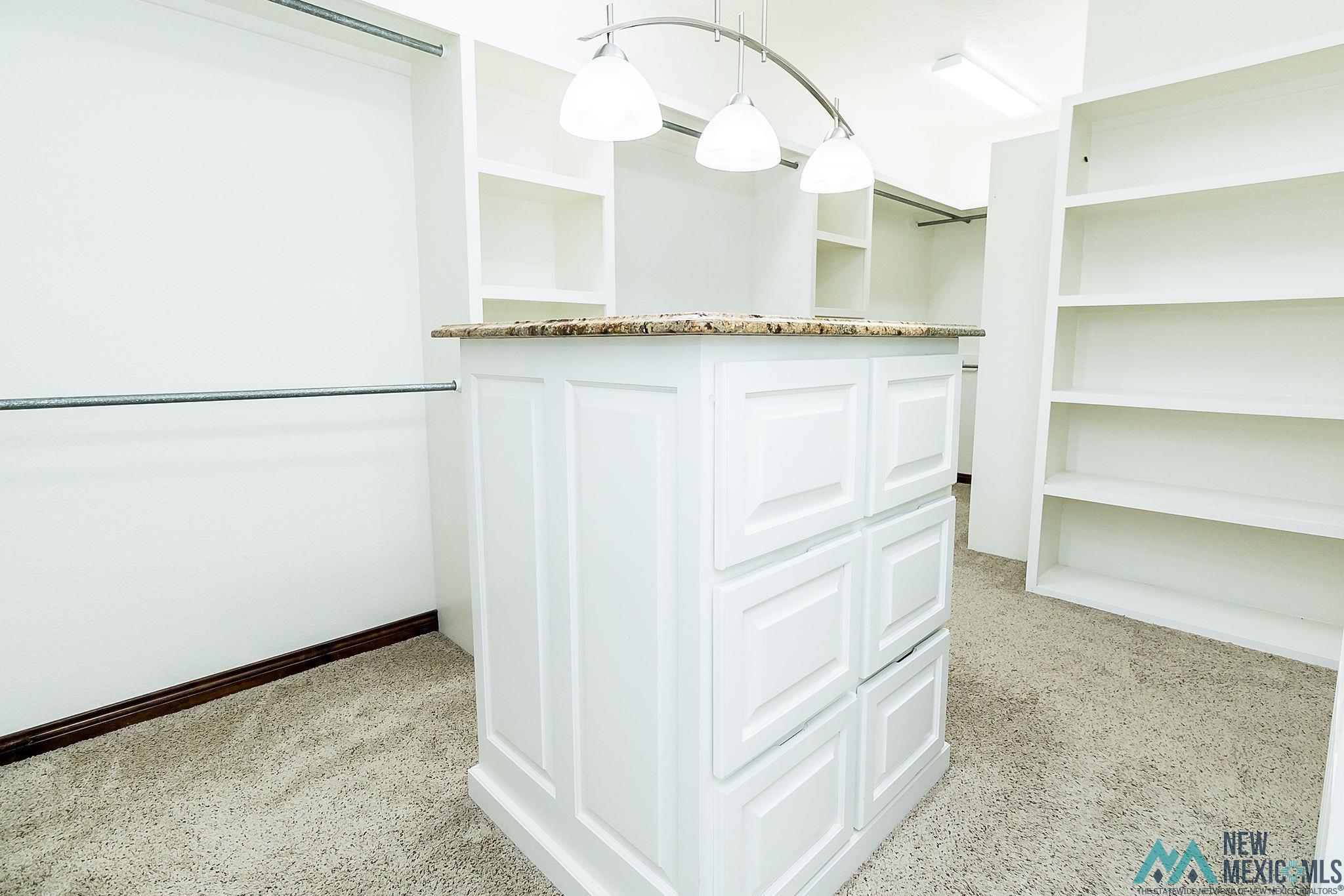 Clovis, New Mexico 88101, United States, 3 Bedrooms Bedrooms, ,3 BathroomsBathrooms,Residential,Pending,54074