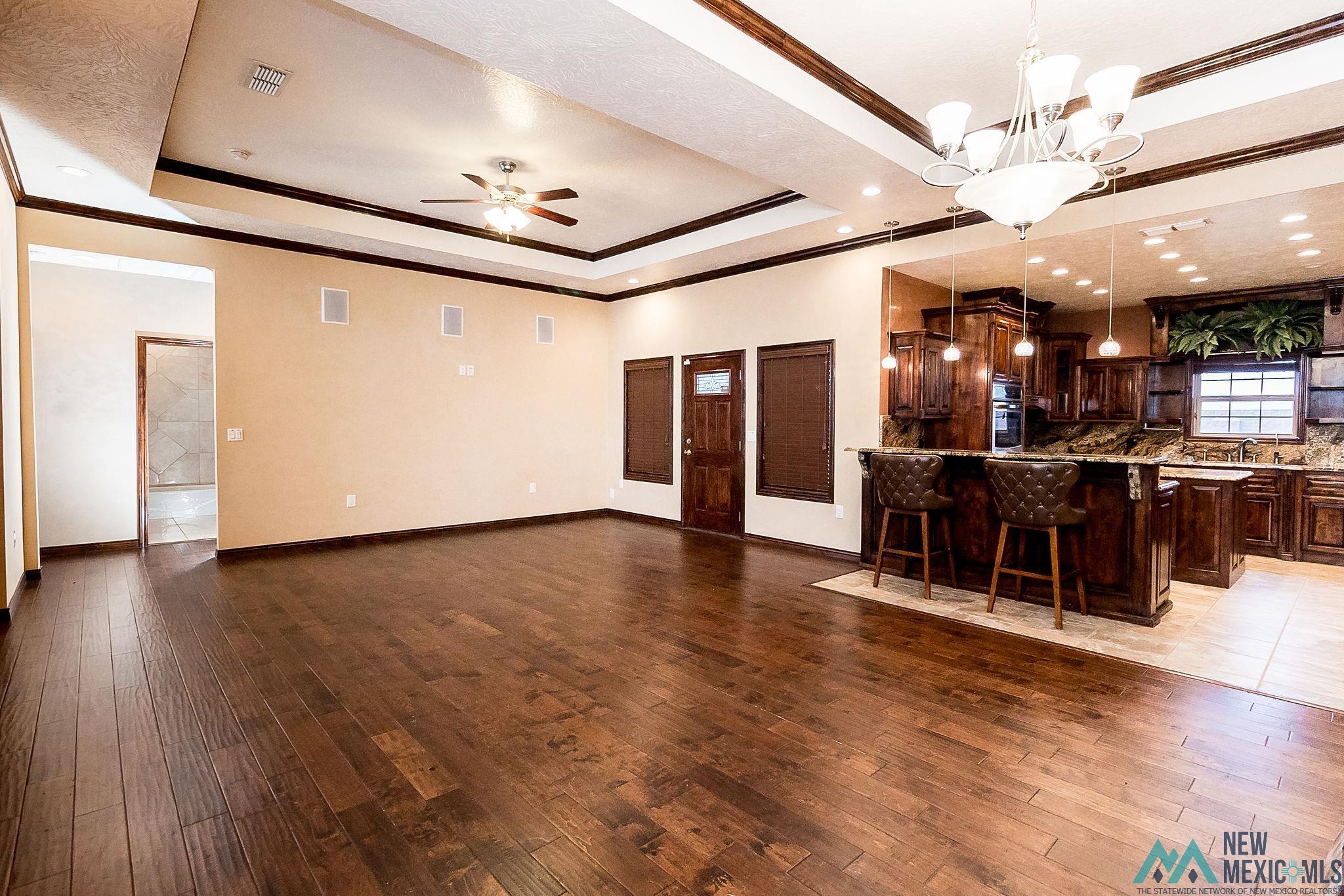 Clovis, New Mexico 88101, United States, 3 Bedrooms Bedrooms, ,3 BathroomsBathrooms,Residential,Pending,54074