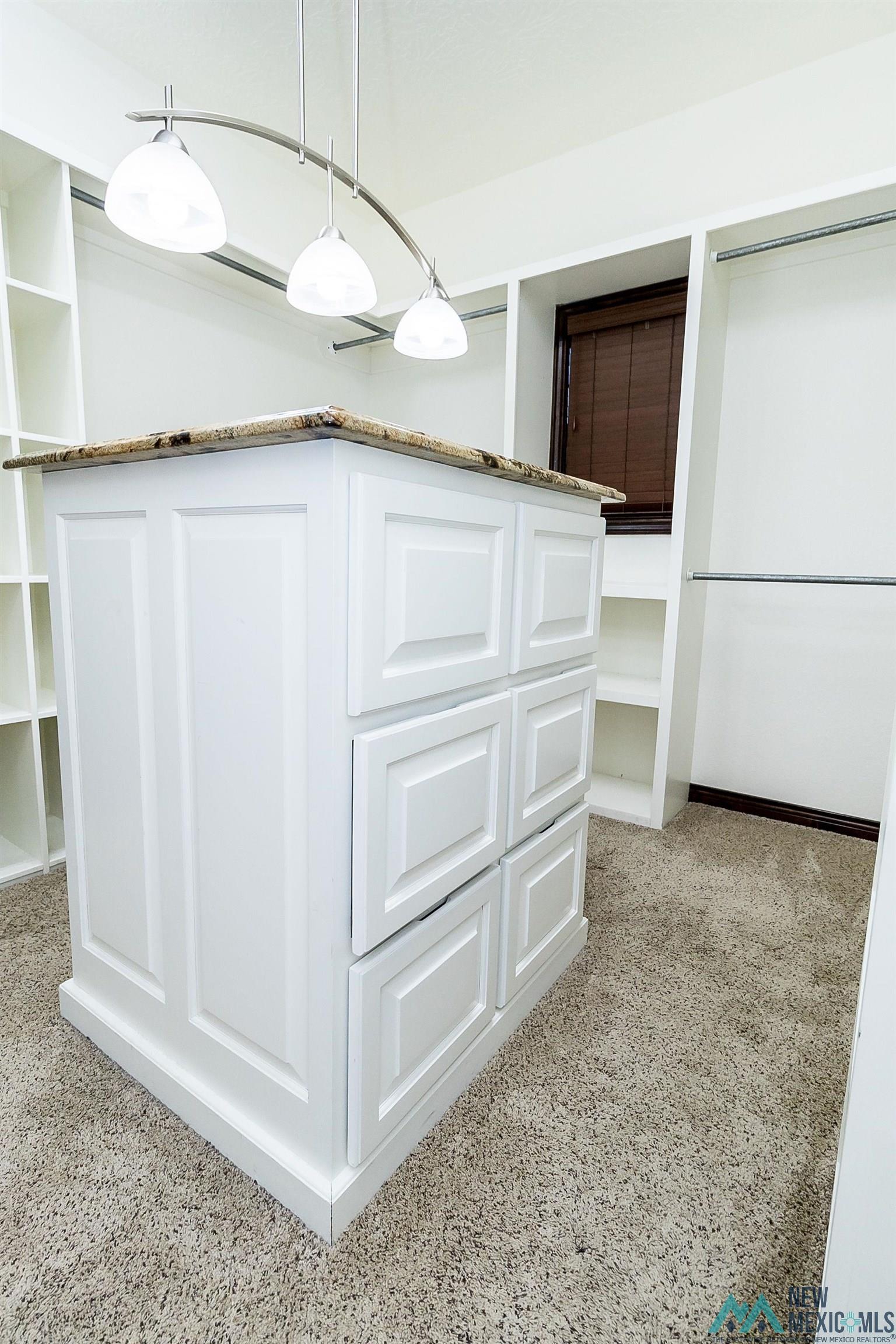 Clovis, New Mexico 88101, United States, 3 Bedrooms Bedrooms, ,3 BathroomsBathrooms,Residential,Pending,54074