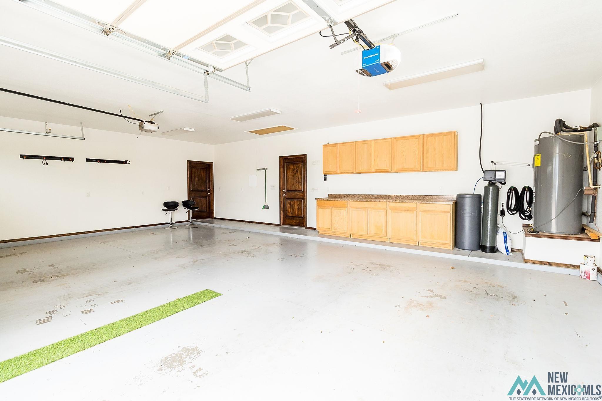 Clovis, New Mexico 88101, United States, 3 Bedrooms Bedrooms, ,3 BathroomsBathrooms,Residential,Pending,54074