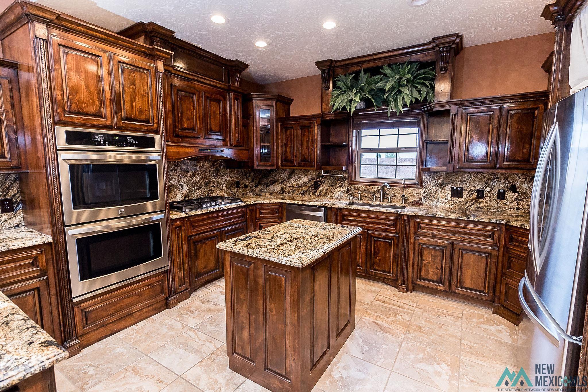 Clovis, New Mexico 88101, United States, 3 Bedrooms Bedrooms, ,3 BathroomsBathrooms,Residential,Pending,54074